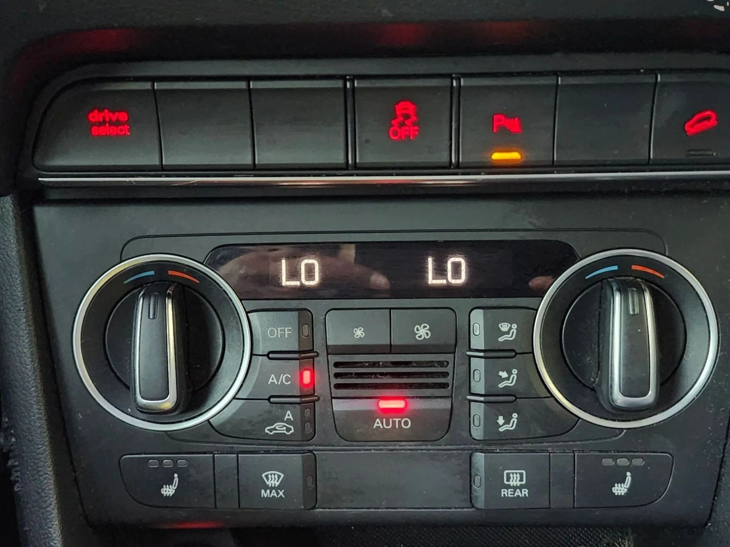 Audi Q3 photo 28