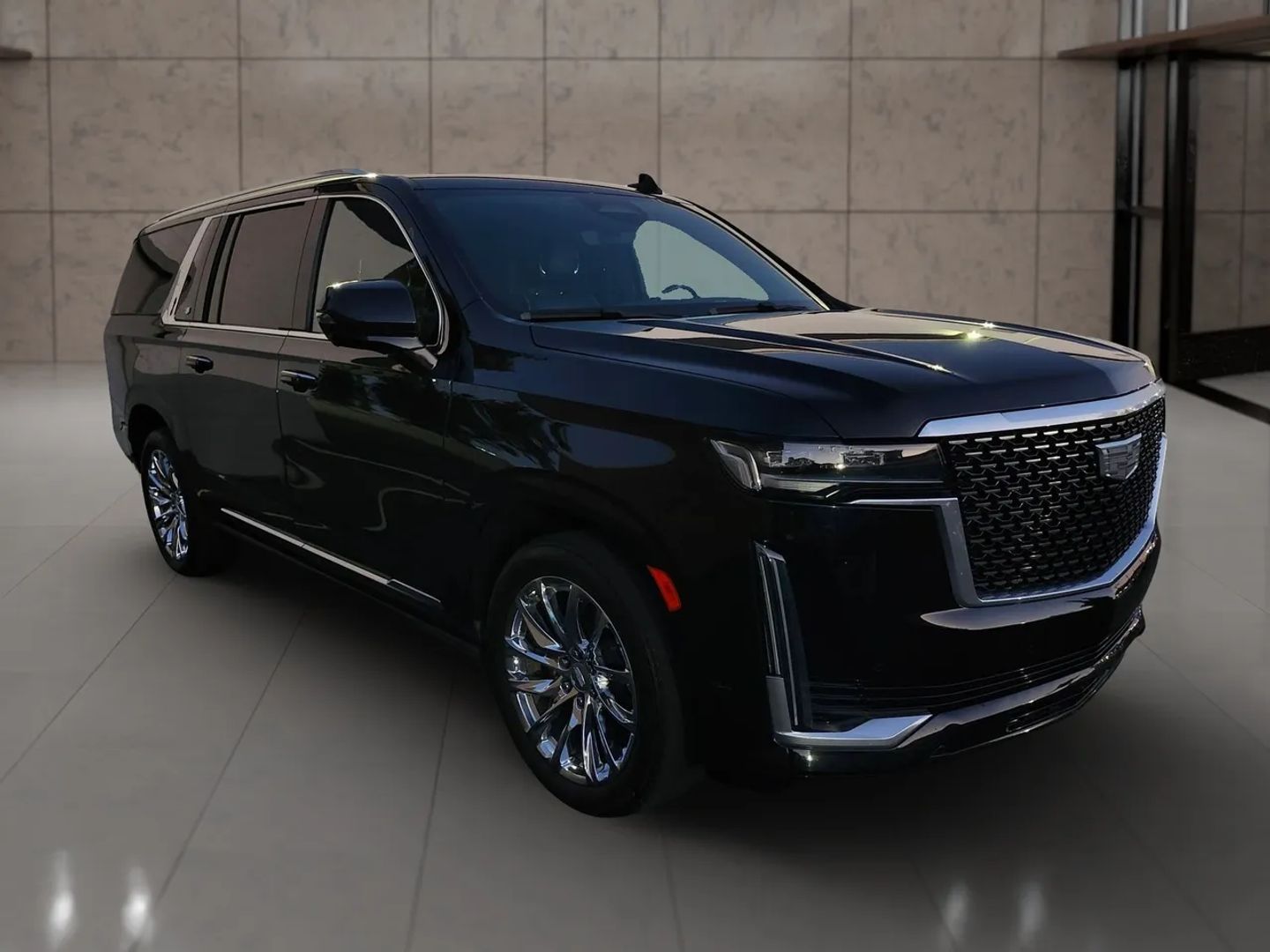 Cadillac Escalade ESV photo 3