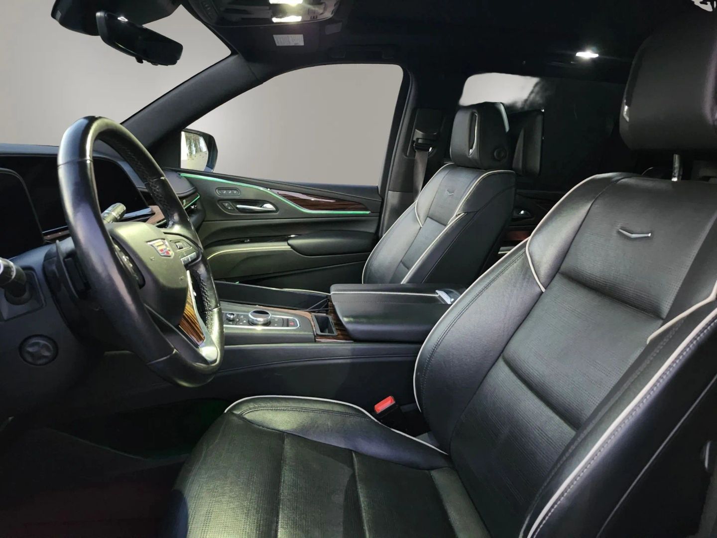 Cadillac Escalade ESV photo 13
