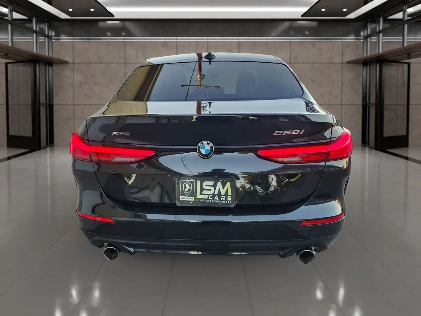 BMW 2 Series photo 8