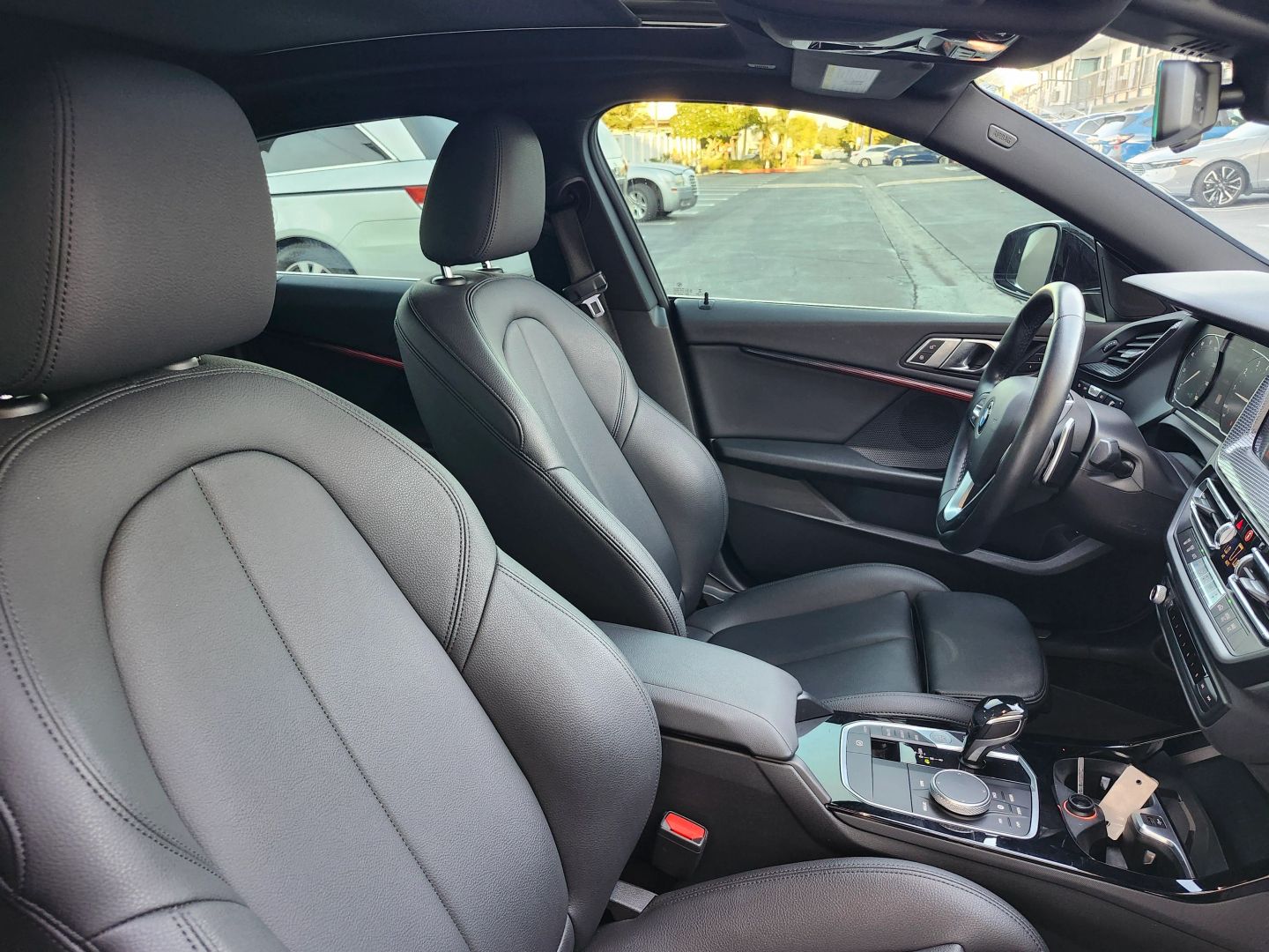 BMW 2 Series photo 12