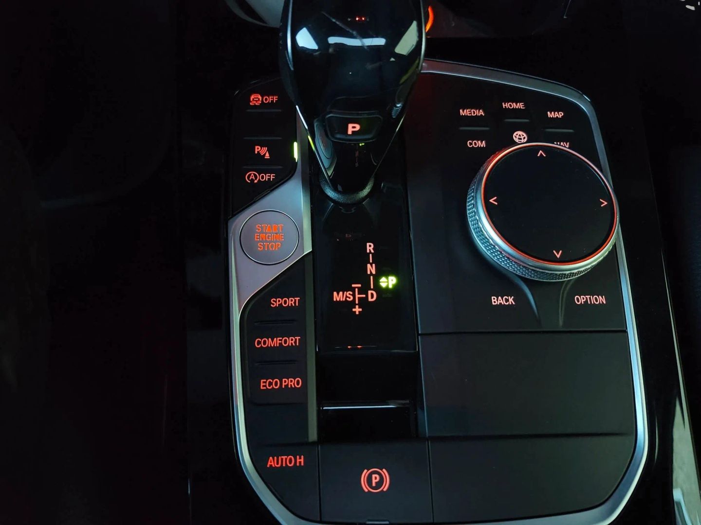 BMW 2 Series photo 23