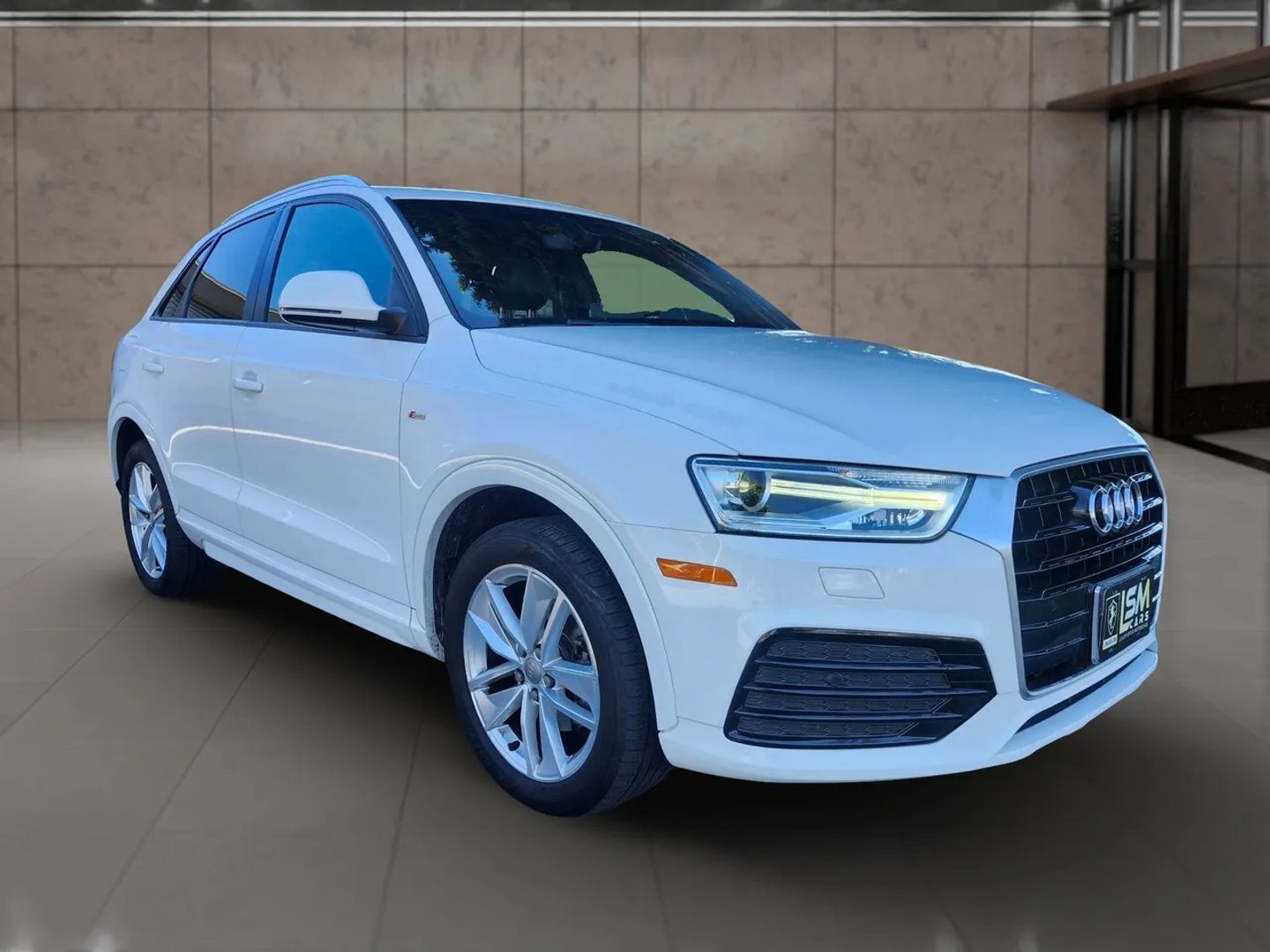 Audi Q3 photo 3