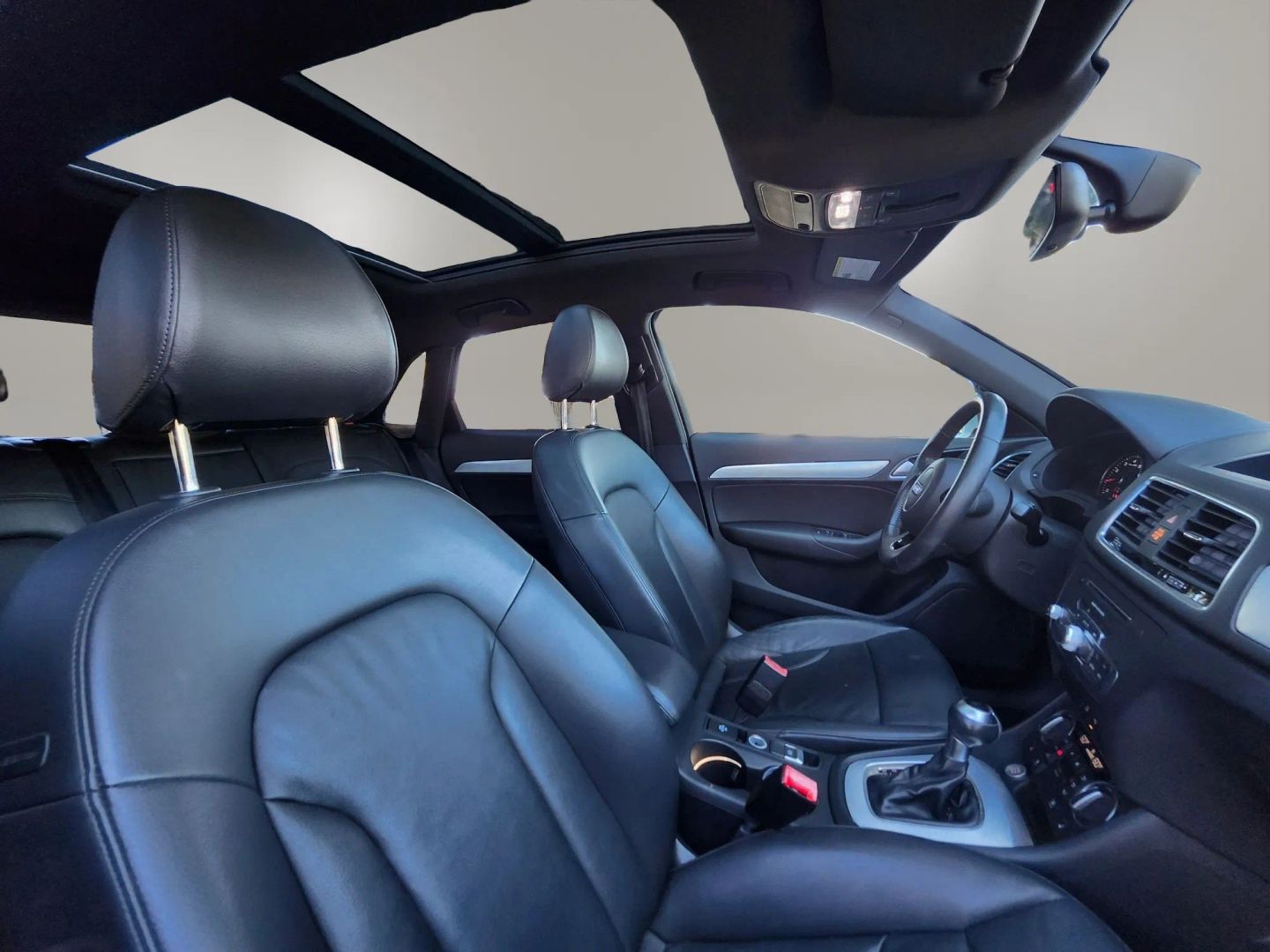 Audi Q3 photo 15