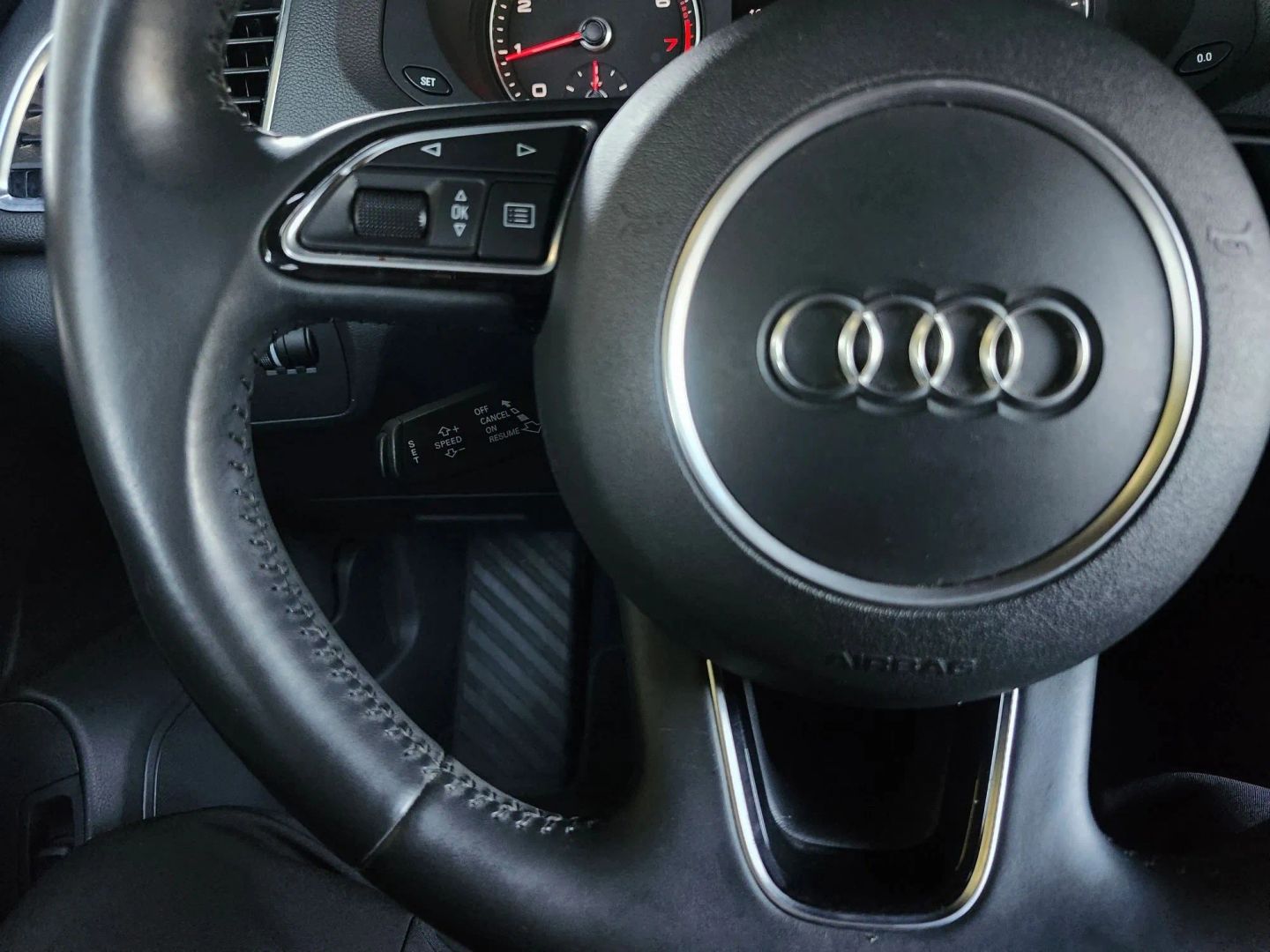 Audi Q3 photo 20