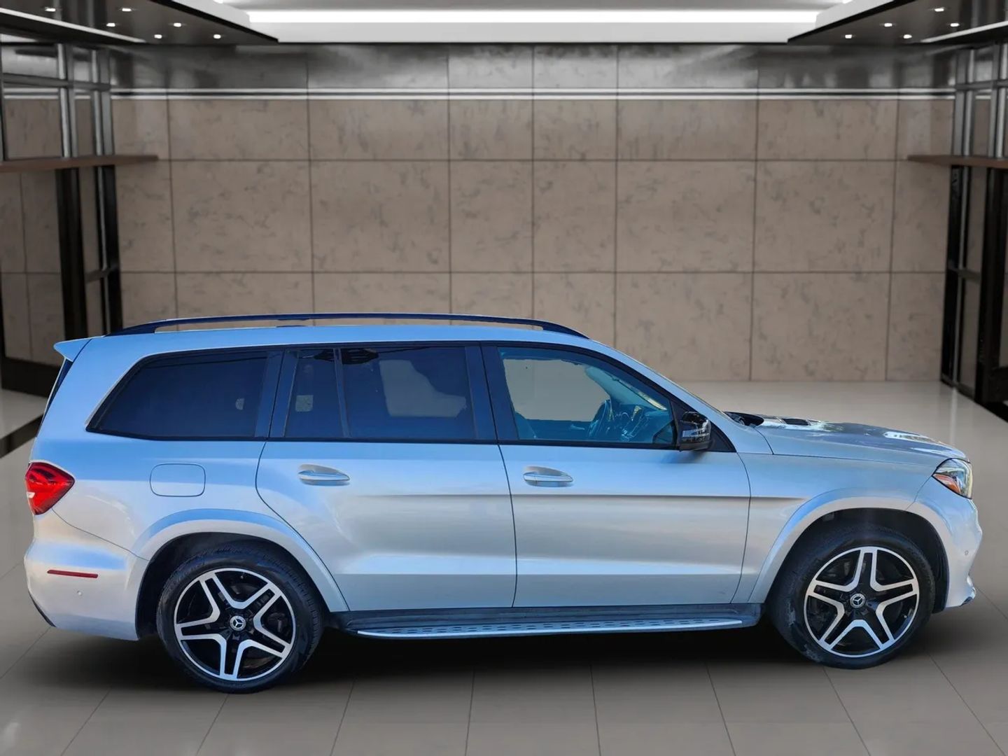 Mercedes-Benz GLS photo 5