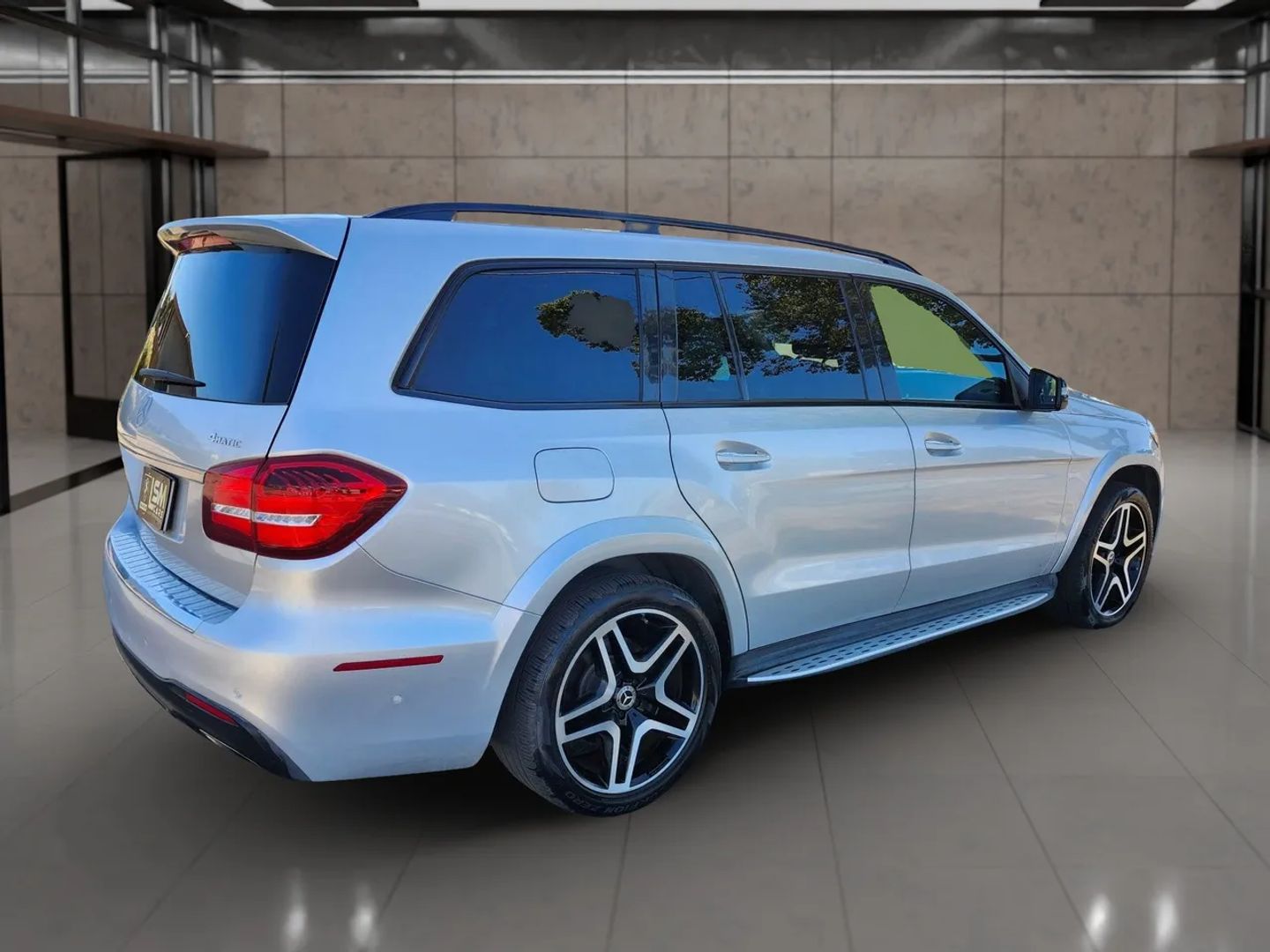 Mercedes-Benz GLS photo 8