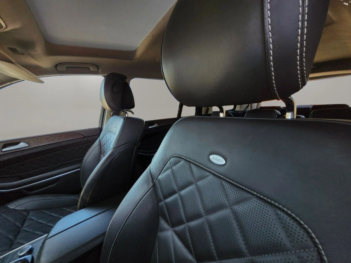 Mercedes-Benz GLS photo 14