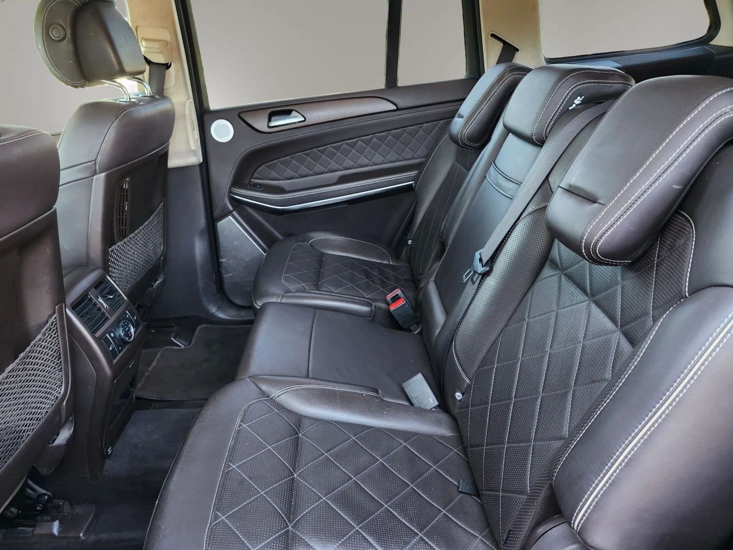 Mercedes-Benz GLS photo 15