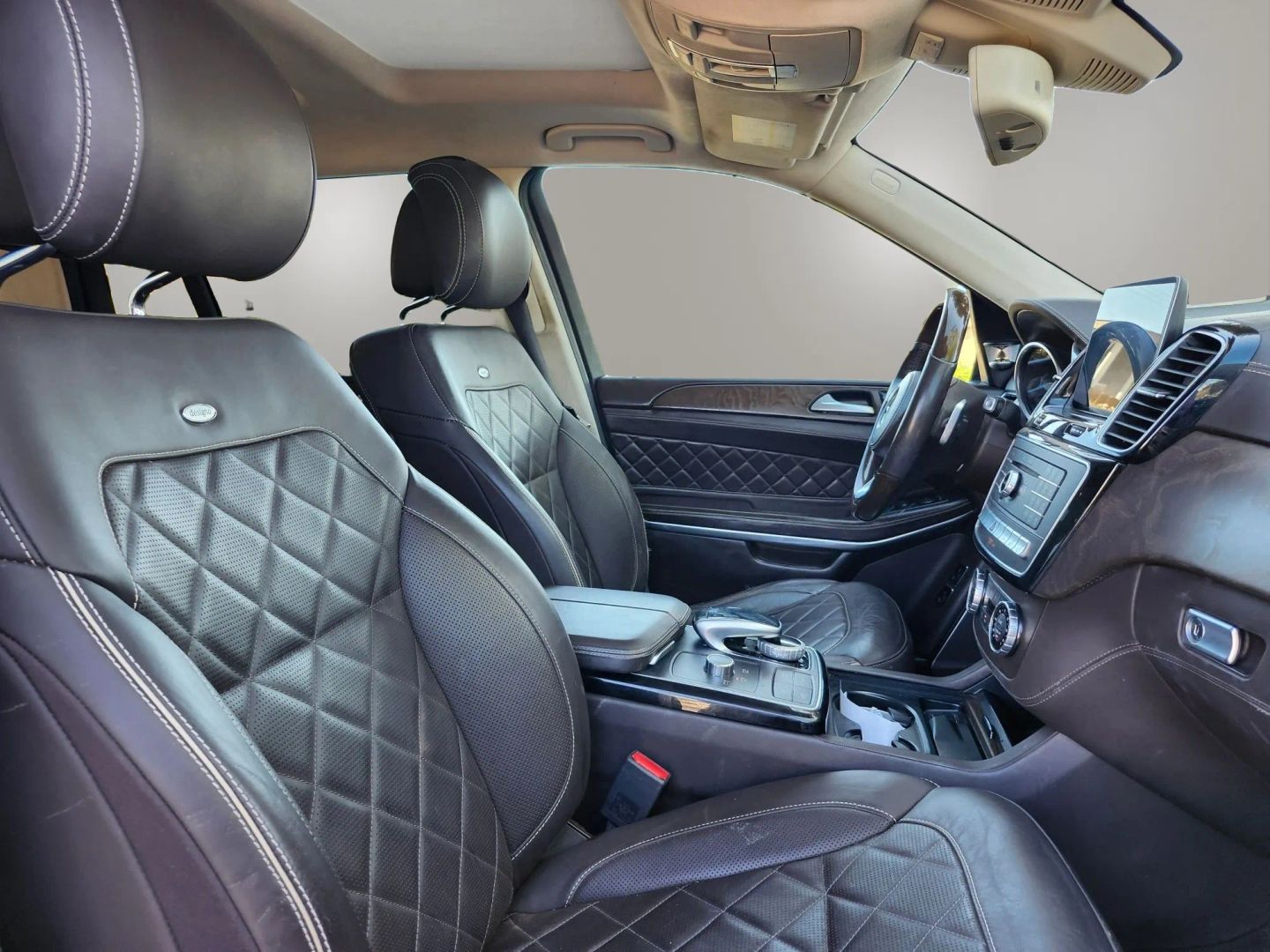 Mercedes-Benz GLS photo 17