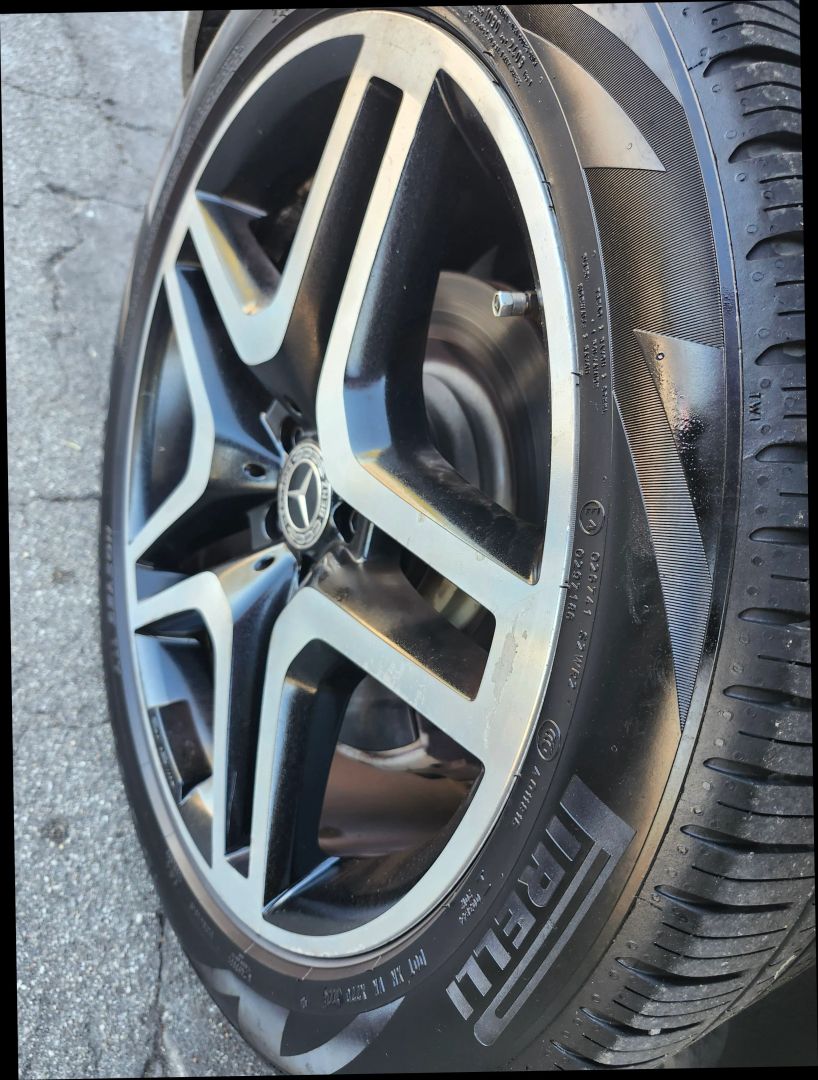Mercedes-Benz GLS photo 36