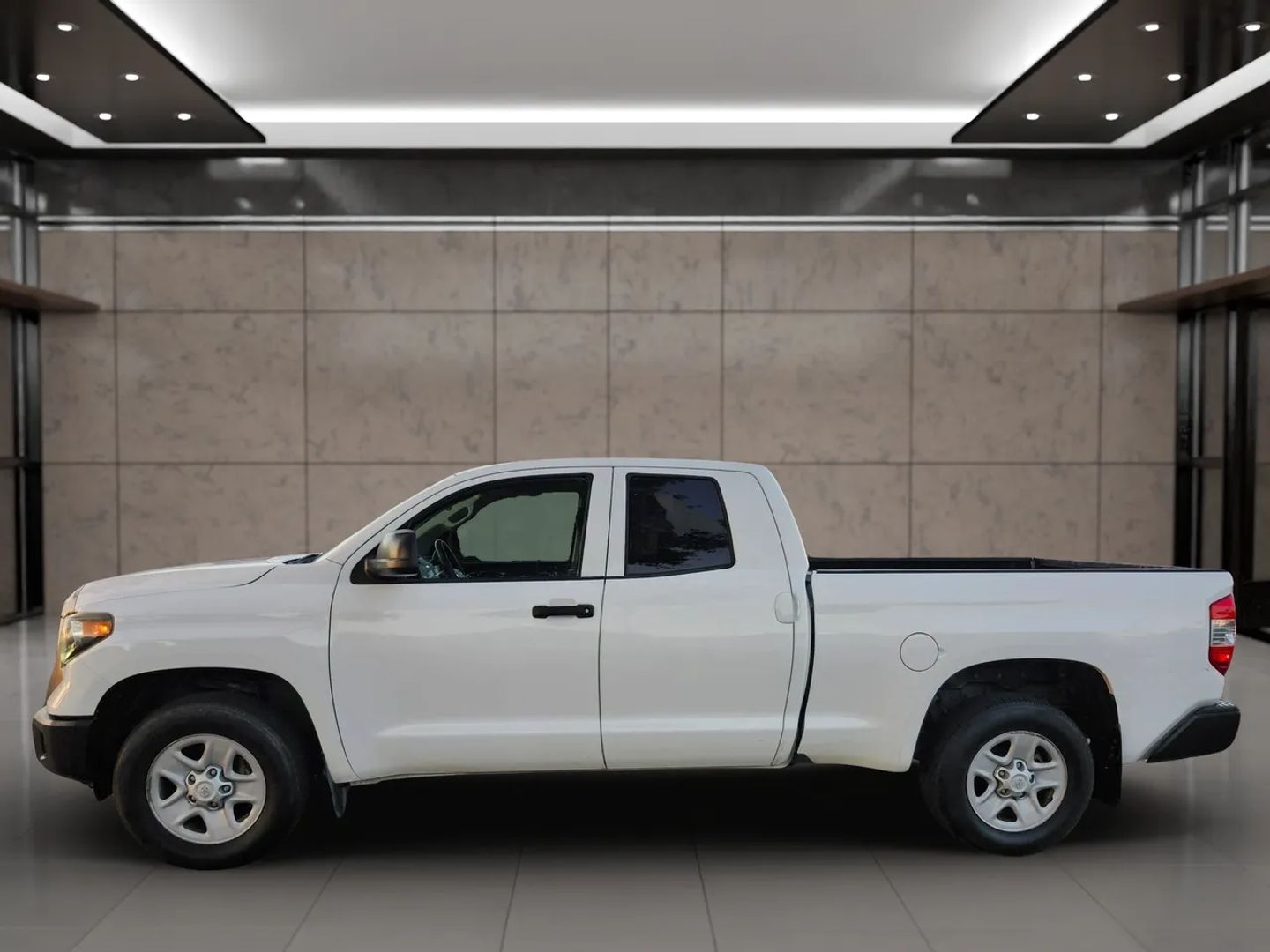 Toyota Tundra photo 3