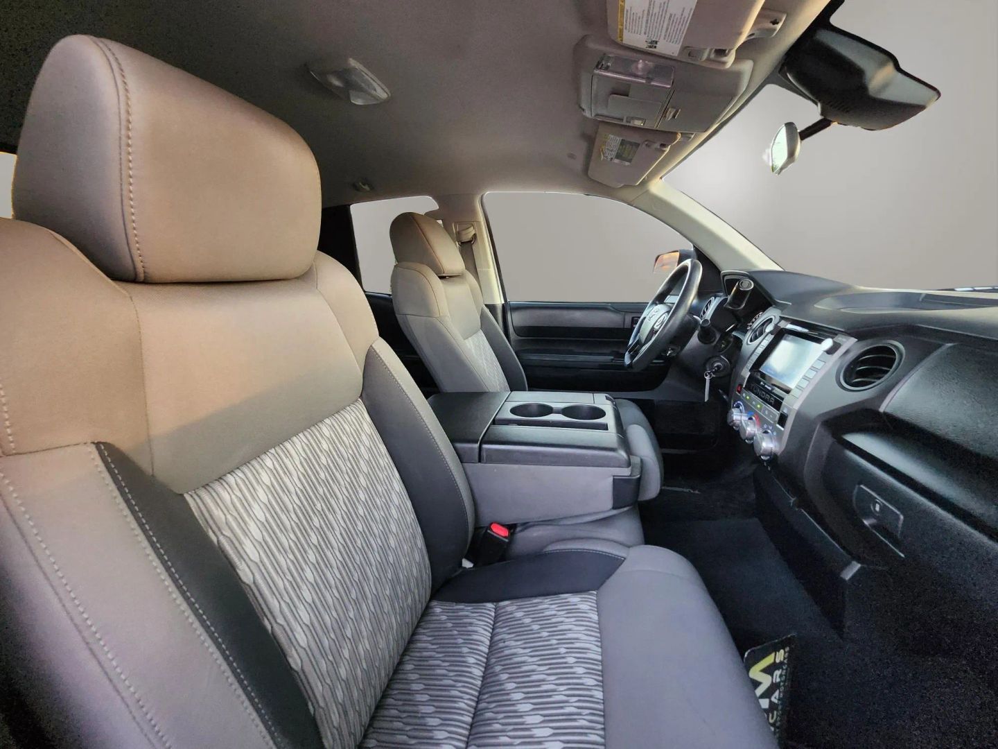 Toyota Tundra photo 12