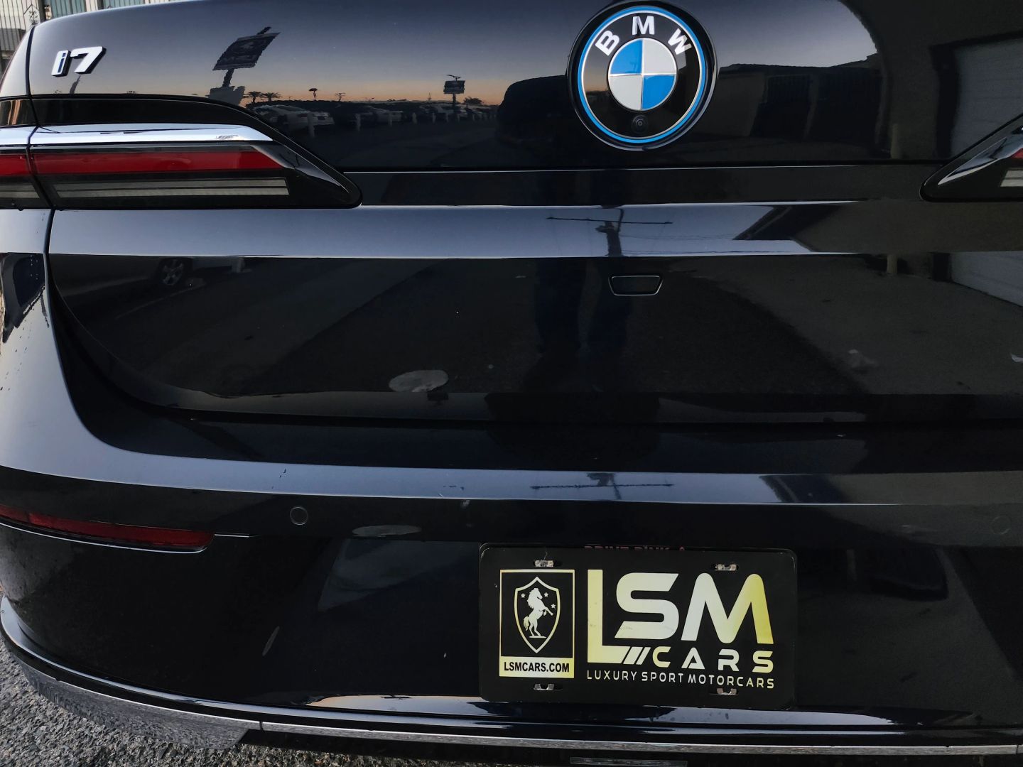 BMW i7 photo 12