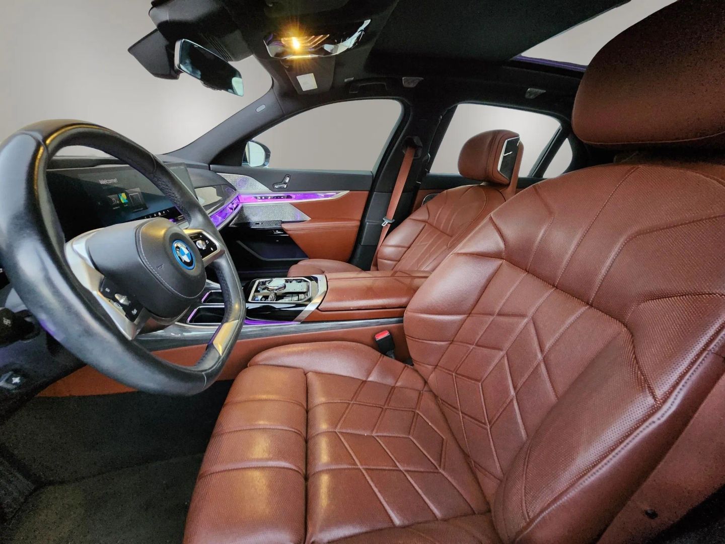 BMW i7 photo 16