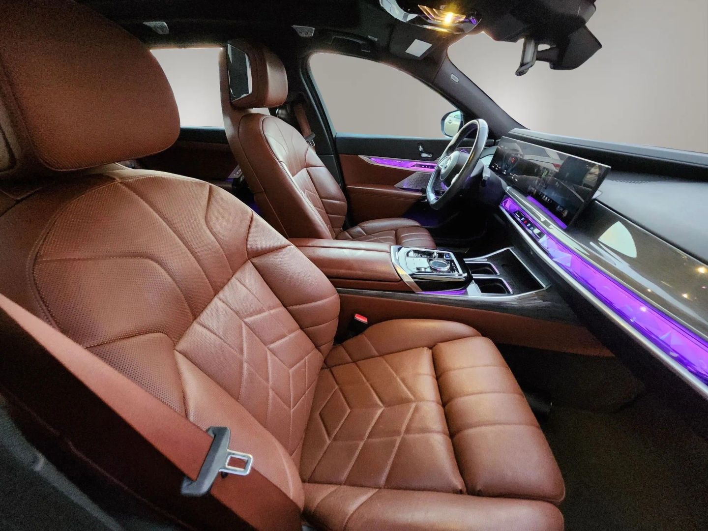 BMW i7 photo 19