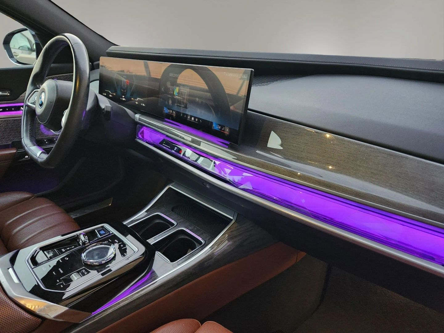 BMW i7 photo 23
