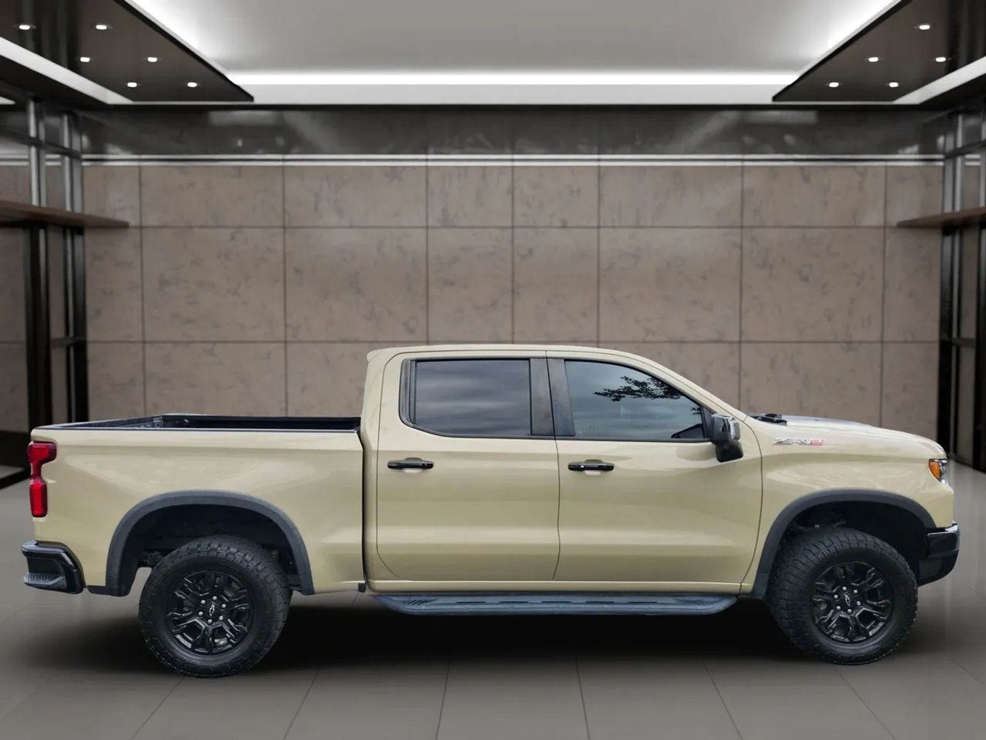 Chevrolet Silverado photo 5