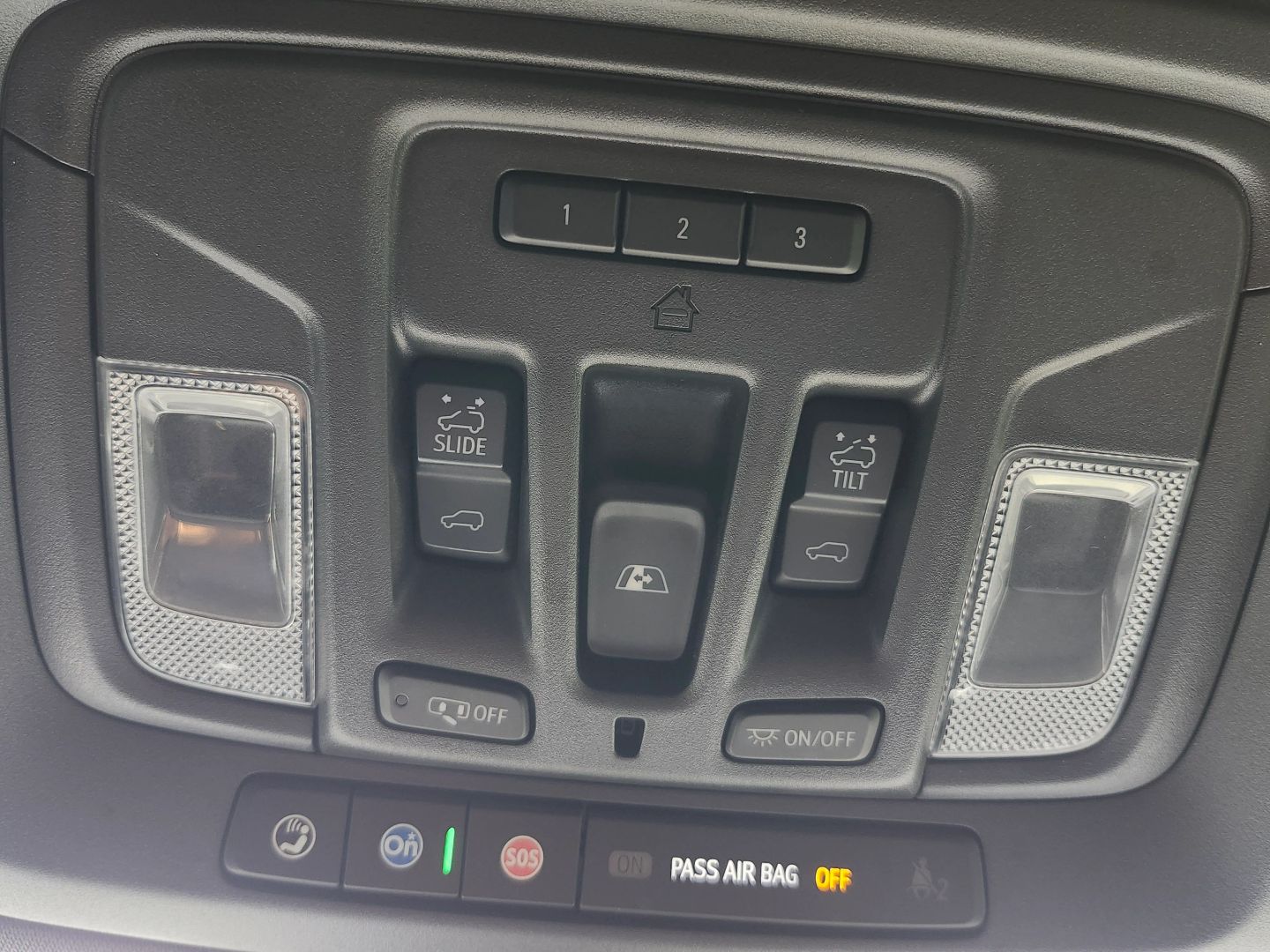 Chevrolet Silverado photo 13