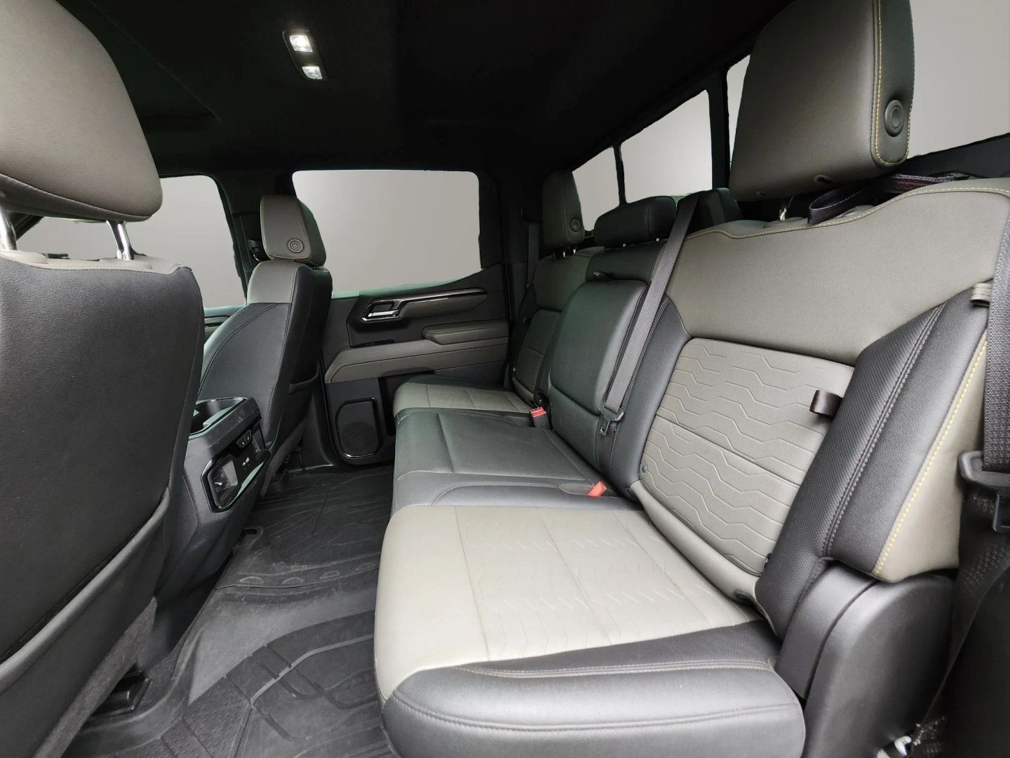 Chevrolet Silverado photo 15