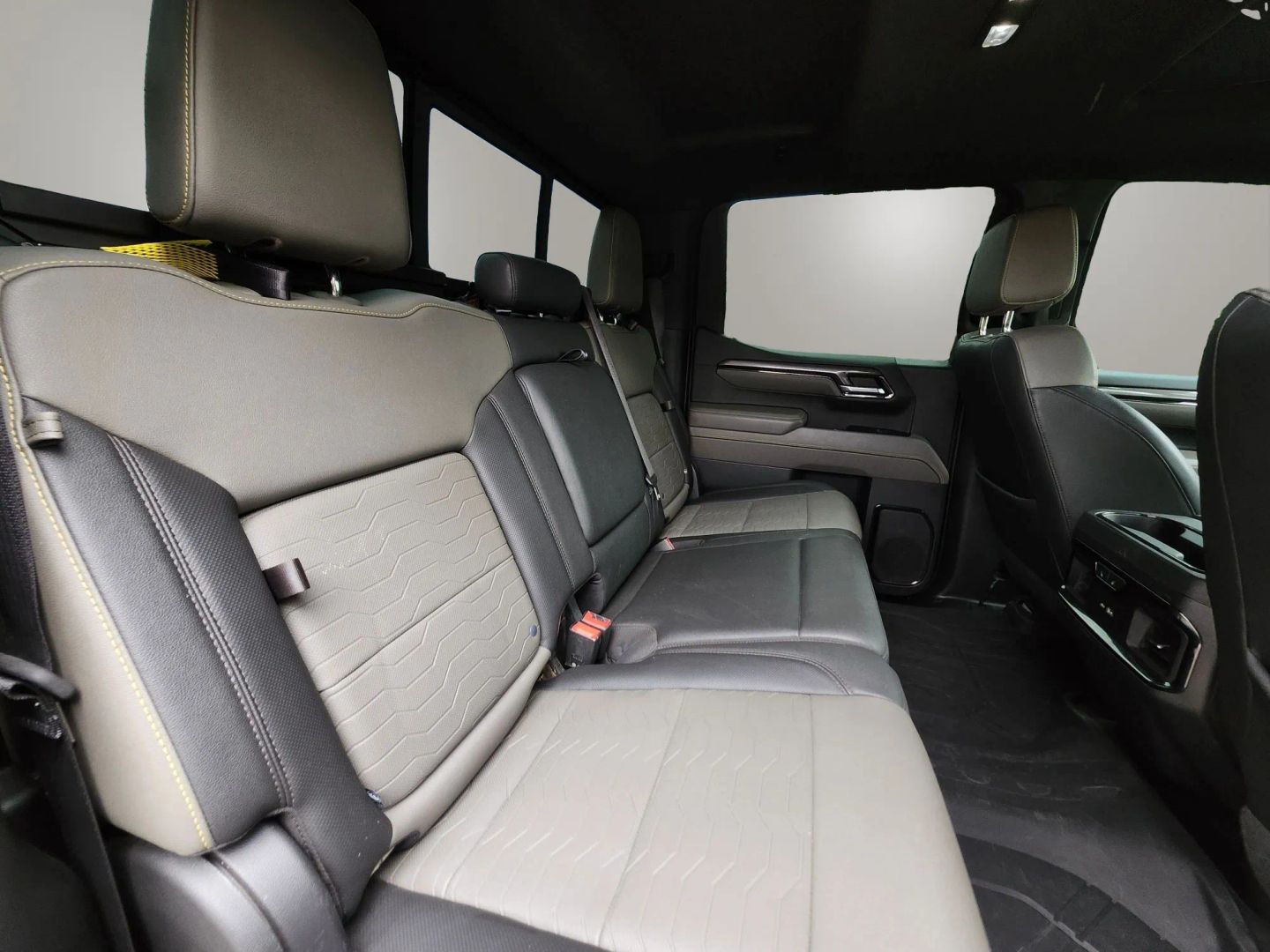 Chevrolet Silverado photo 19