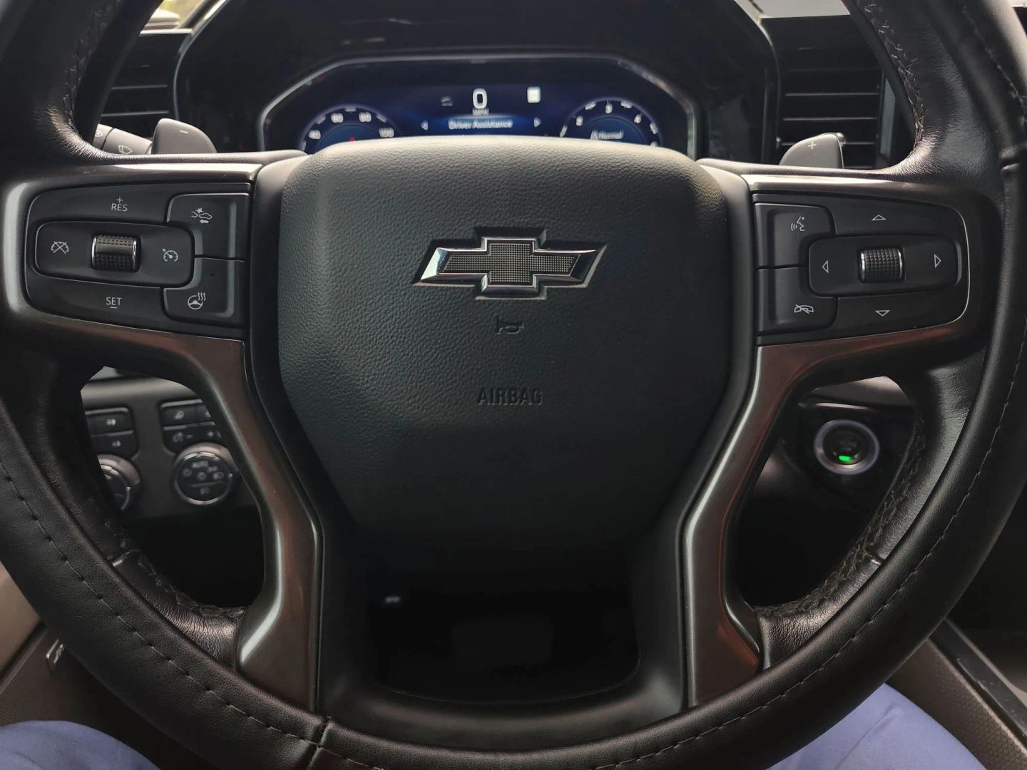 Chevrolet Silverado photo 20