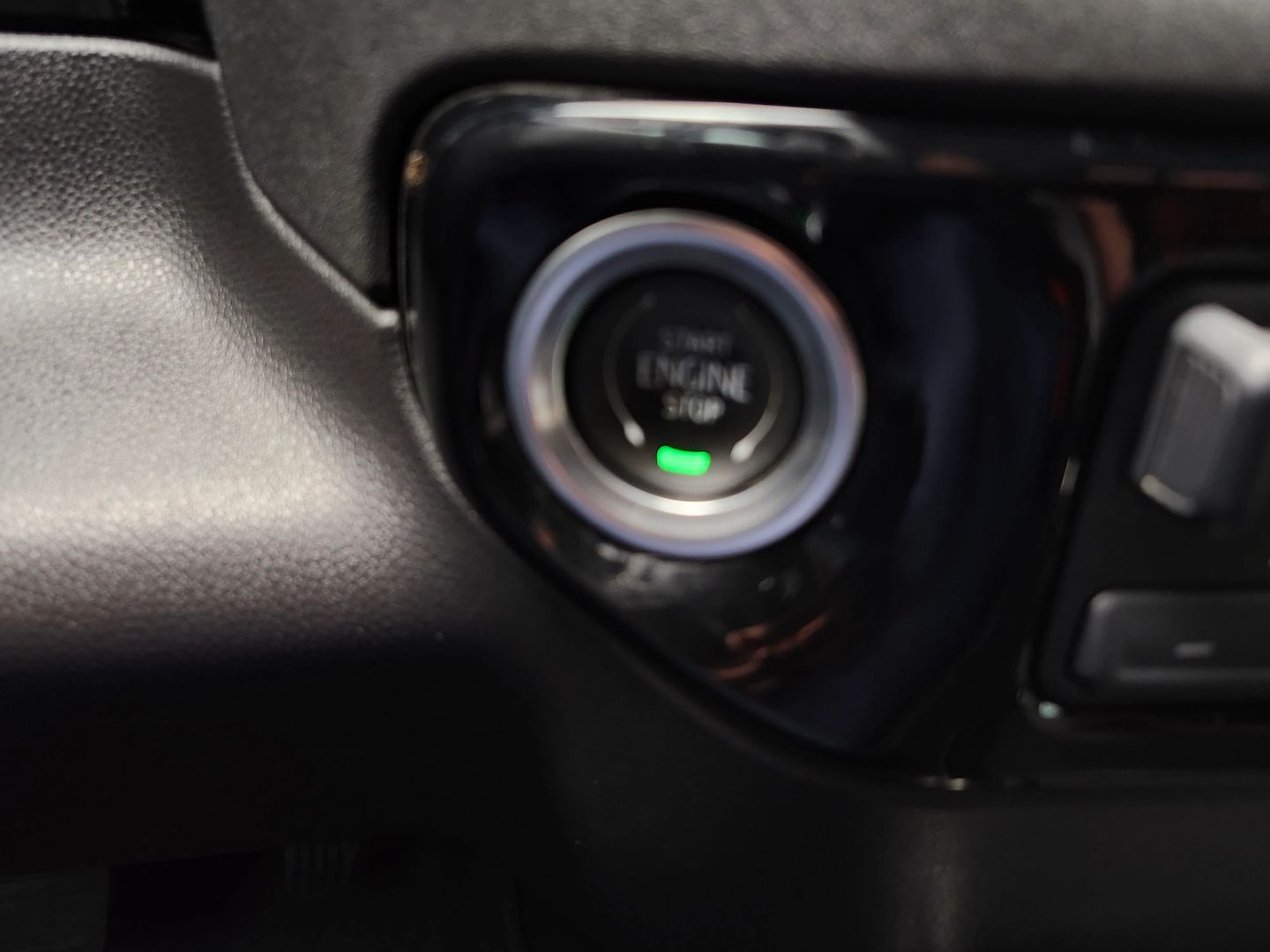 Chevrolet Silverado photo 27