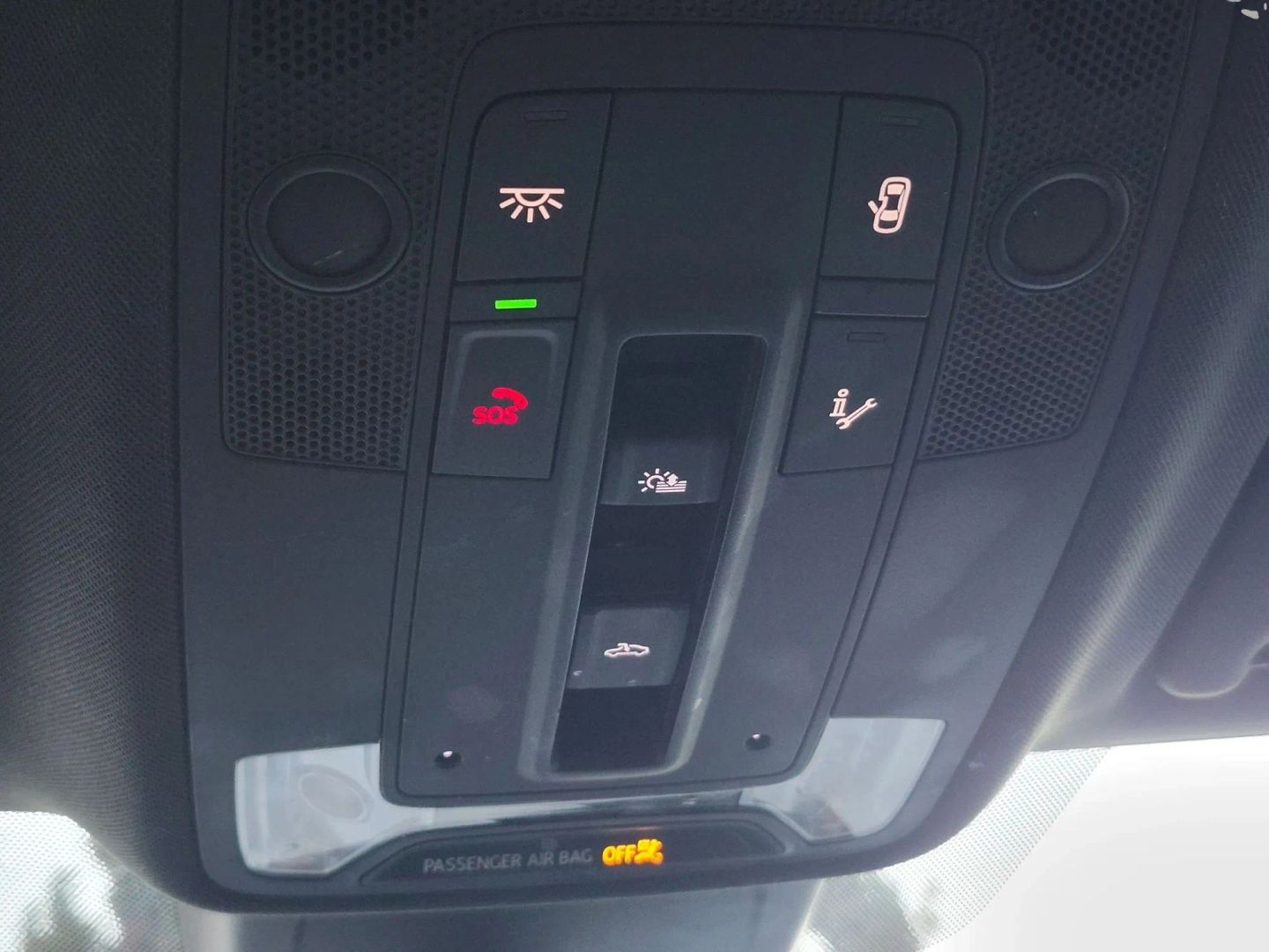 Photo 24 of this Audi Q3