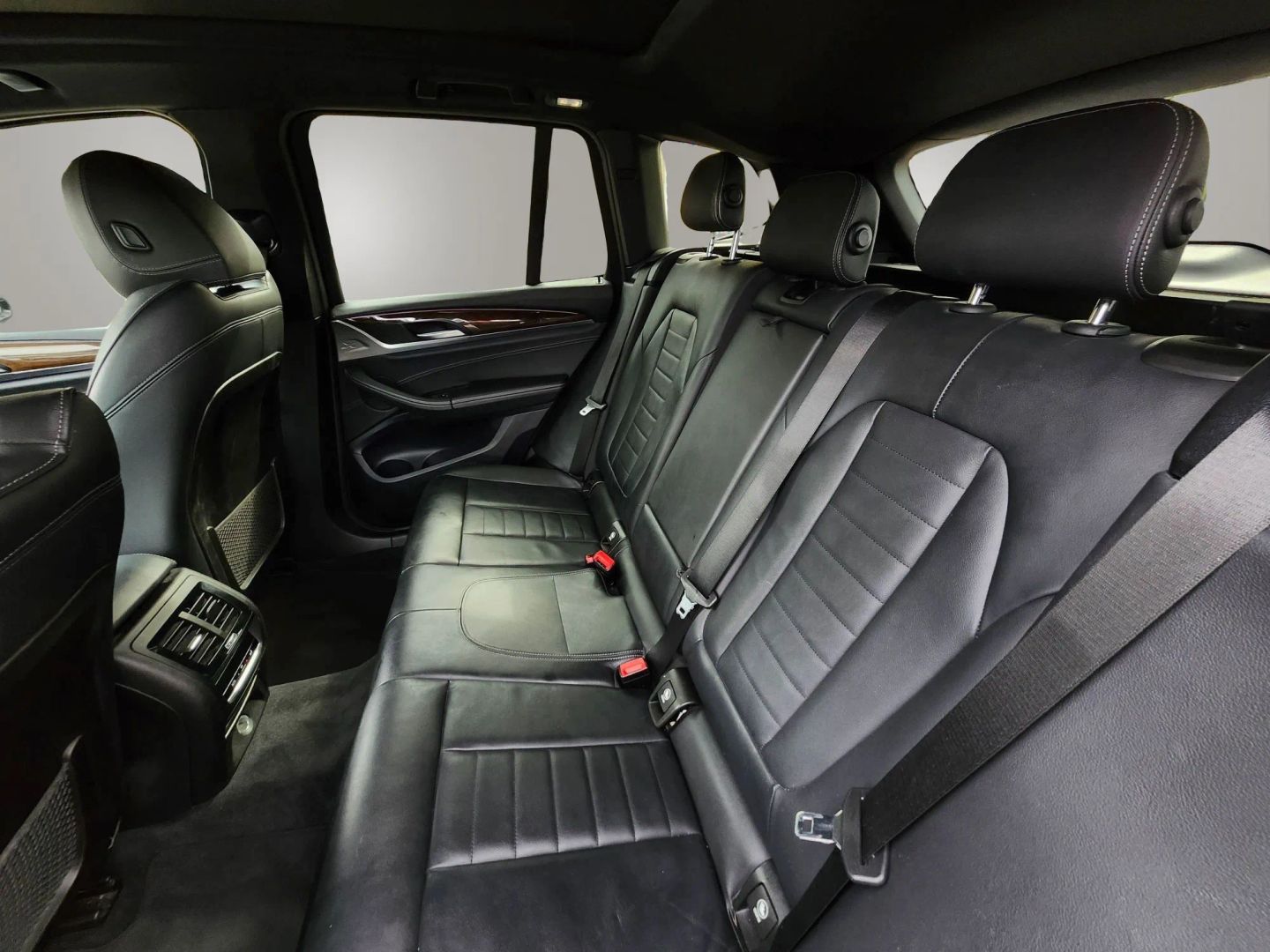 Photo 18 of this BMW X3