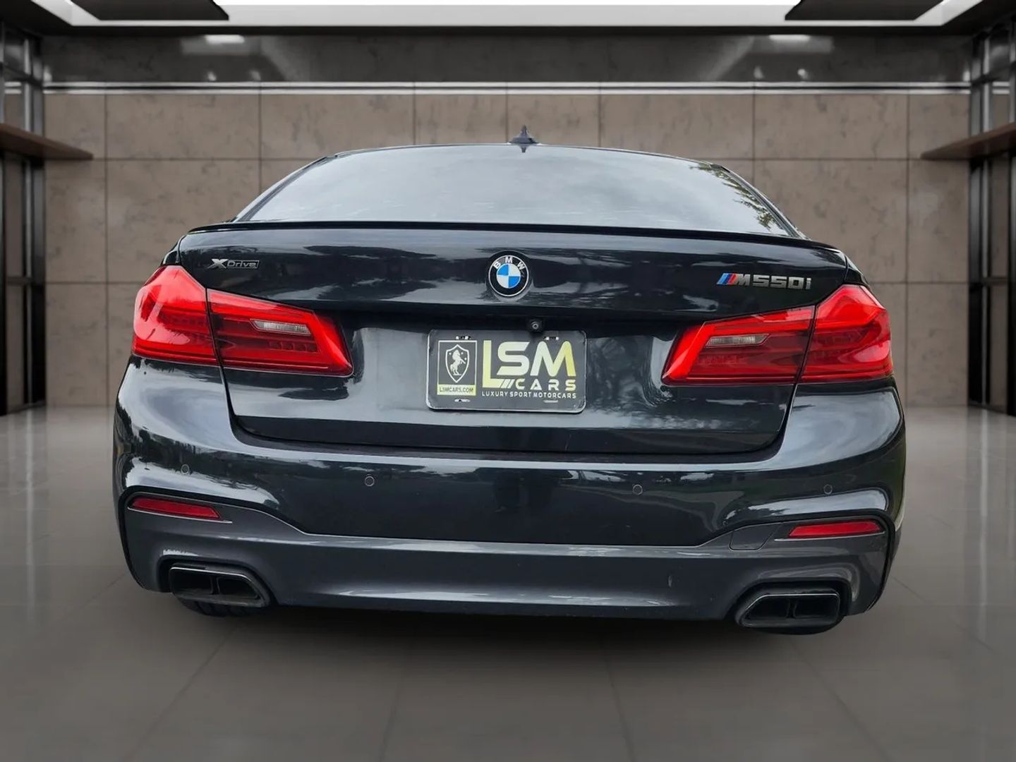 BMW 5 Series photo 7