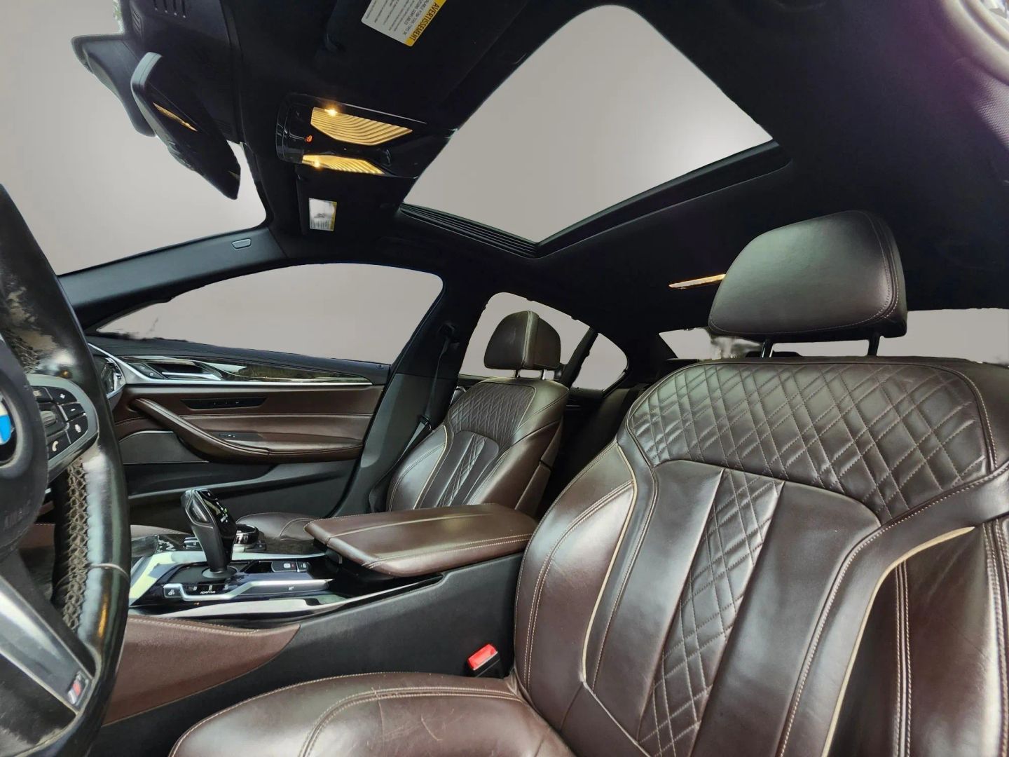 BMW 5 Series photo 13