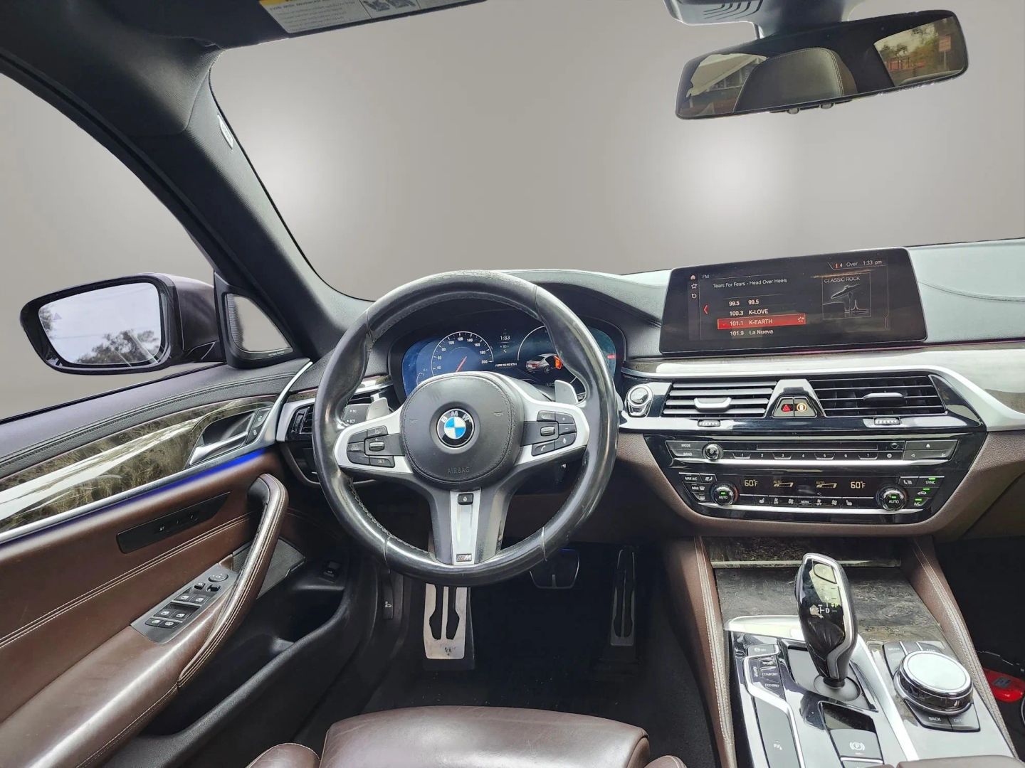 BMW 5 Series photo 16