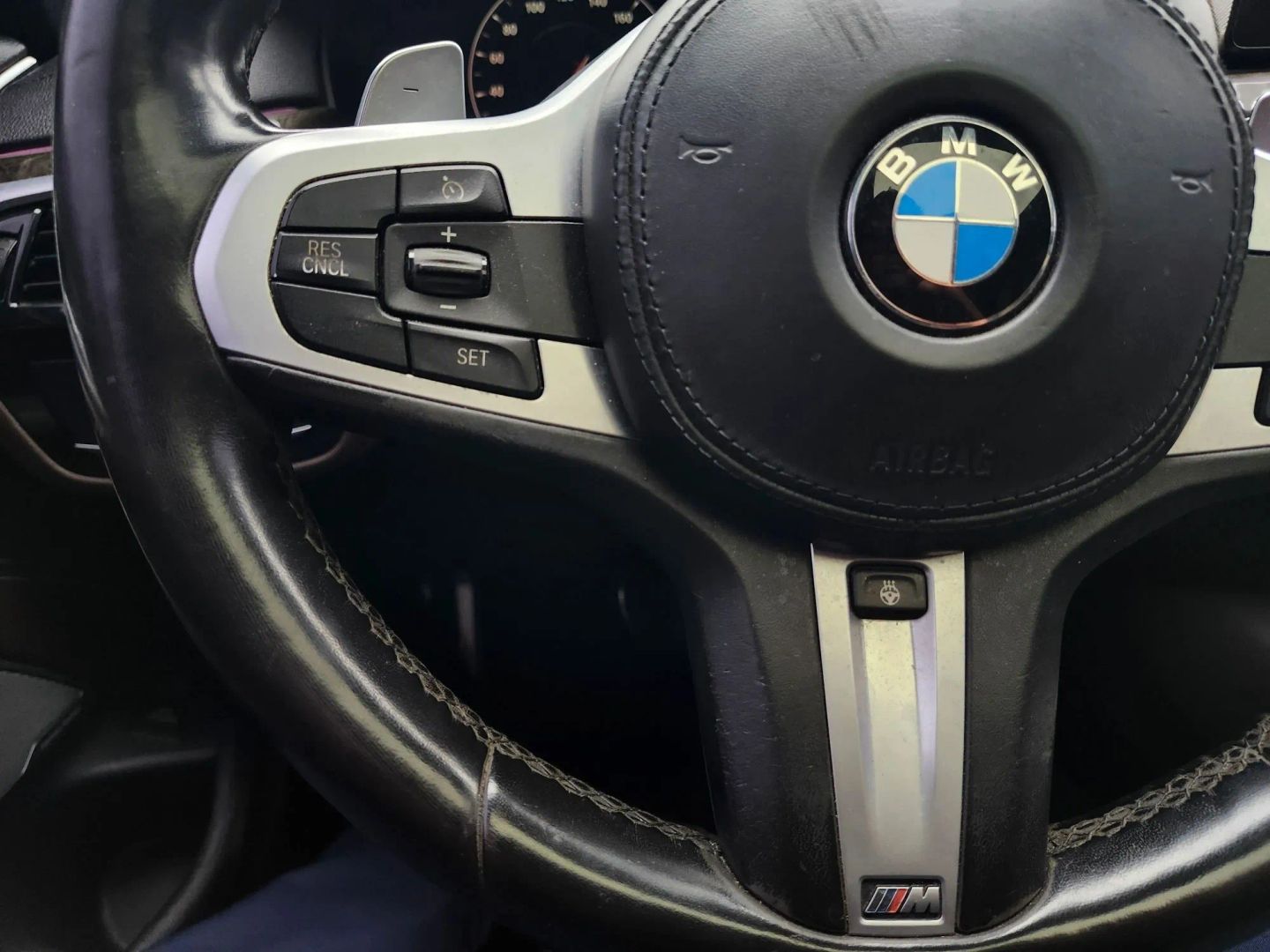BMW 5 Series photo 22