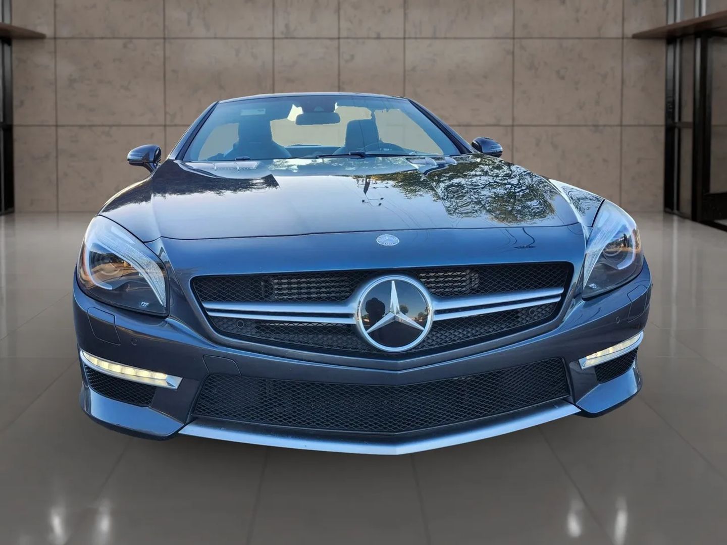 Mercedes-Benz SL63 photo 2