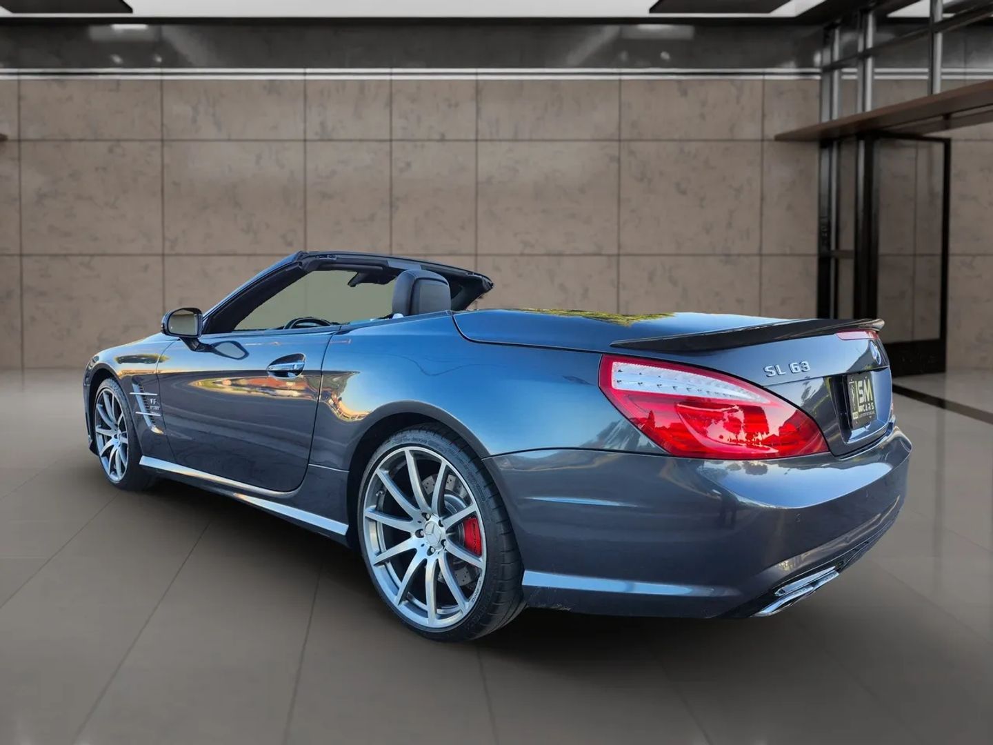 Mercedes-Benz SL63 photo 9