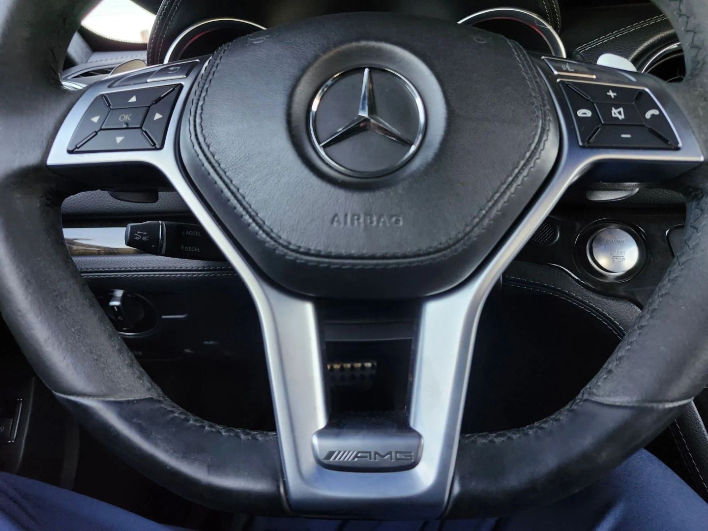Mercedes-Benz SL63 photo 18