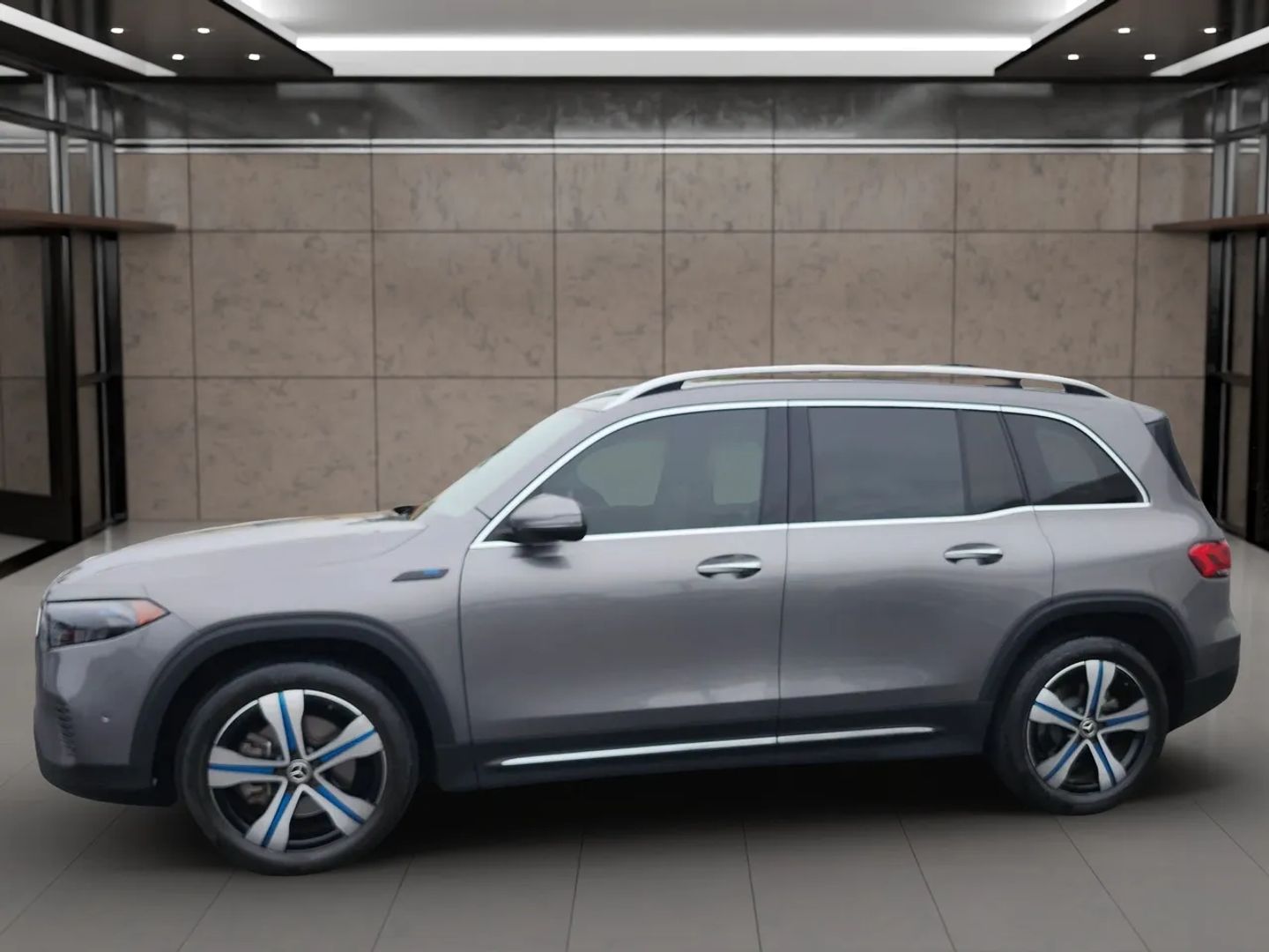 Mercedes-Benz EQB photo 5