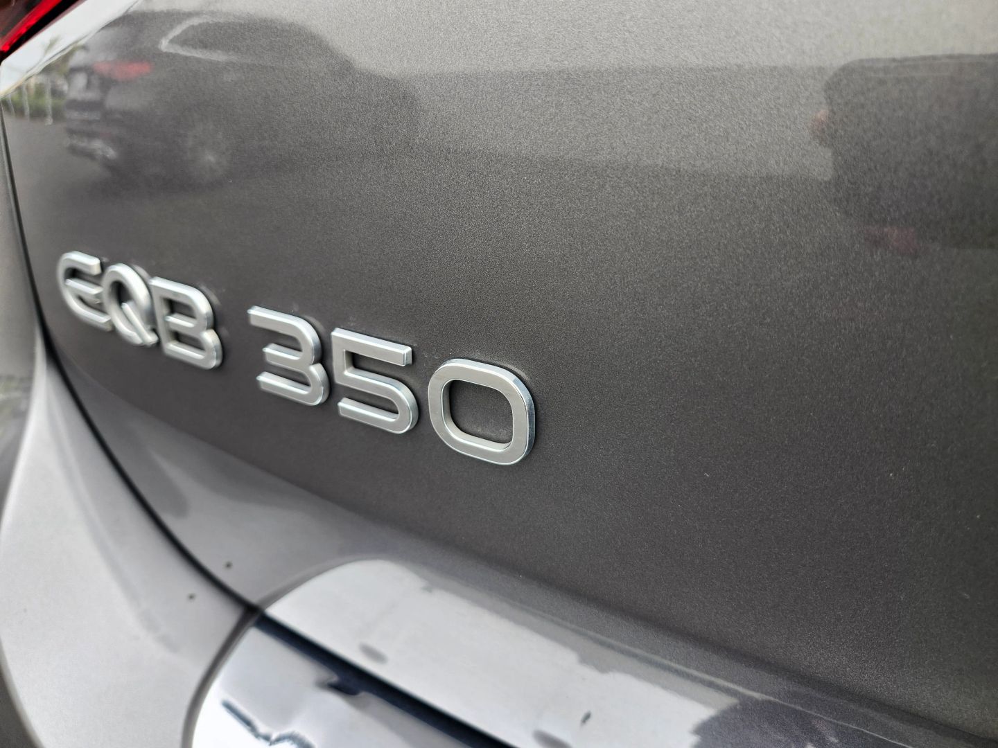 Mercedes-Benz EQB photo 9