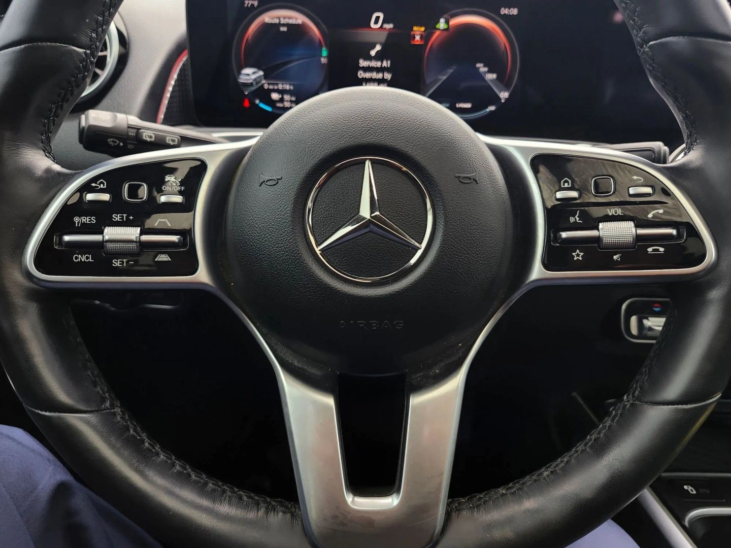 Mercedes-Benz EQB photo 11