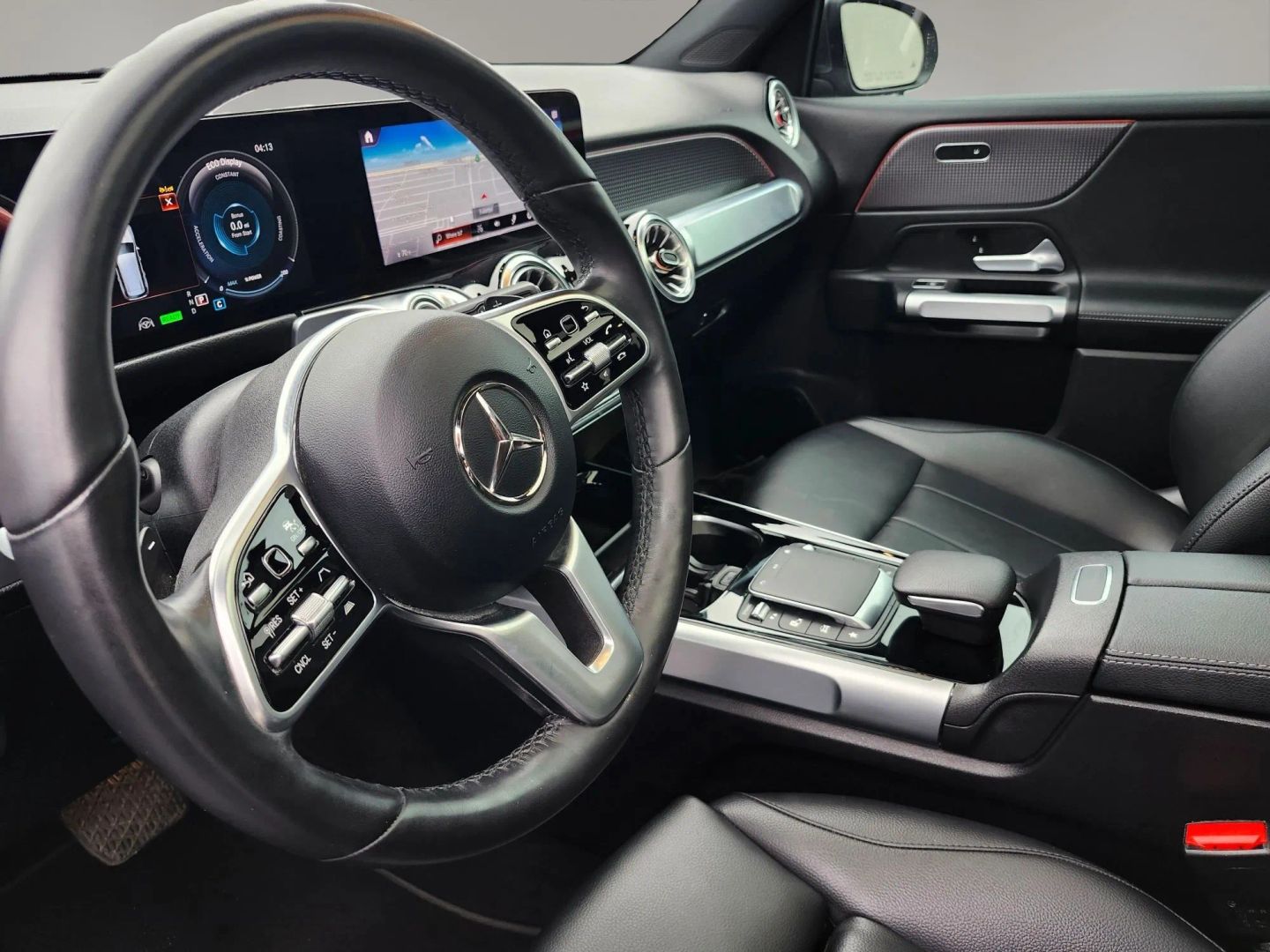 Mercedes-Benz EQB photo 15