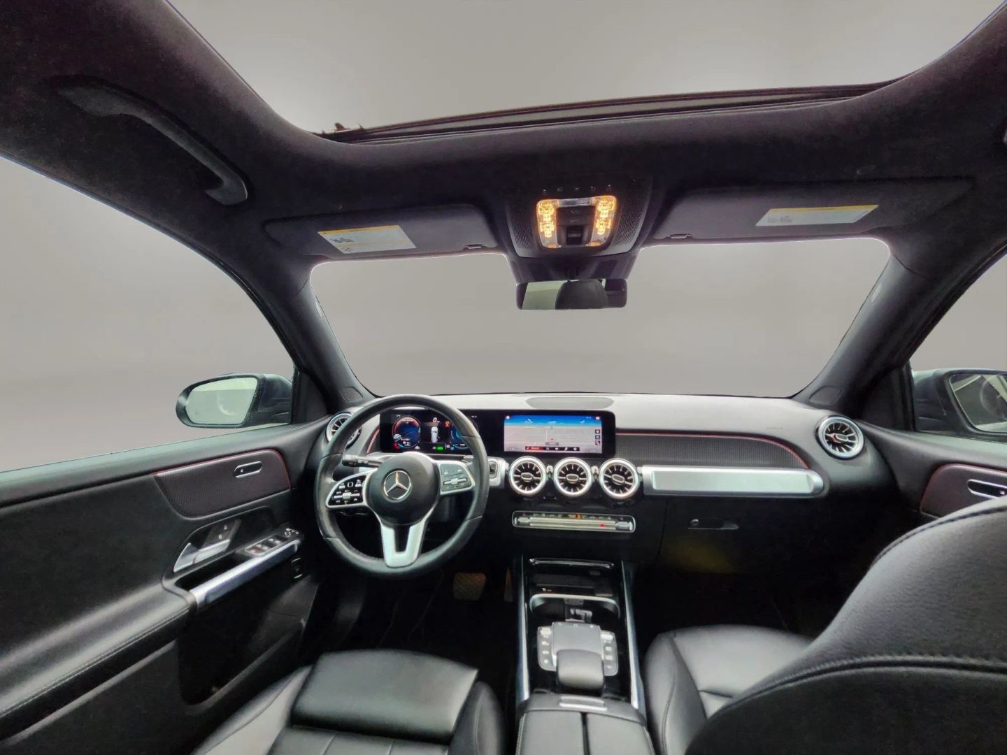 Mercedes-Benz EQB photo 20