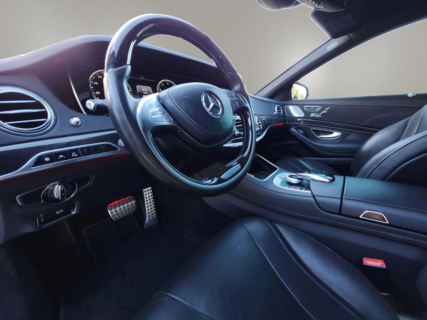Mercedes-Benz S 550 photo 13