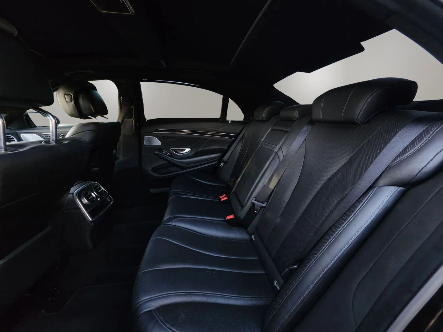 Mercedes-Benz S 550 photo 14