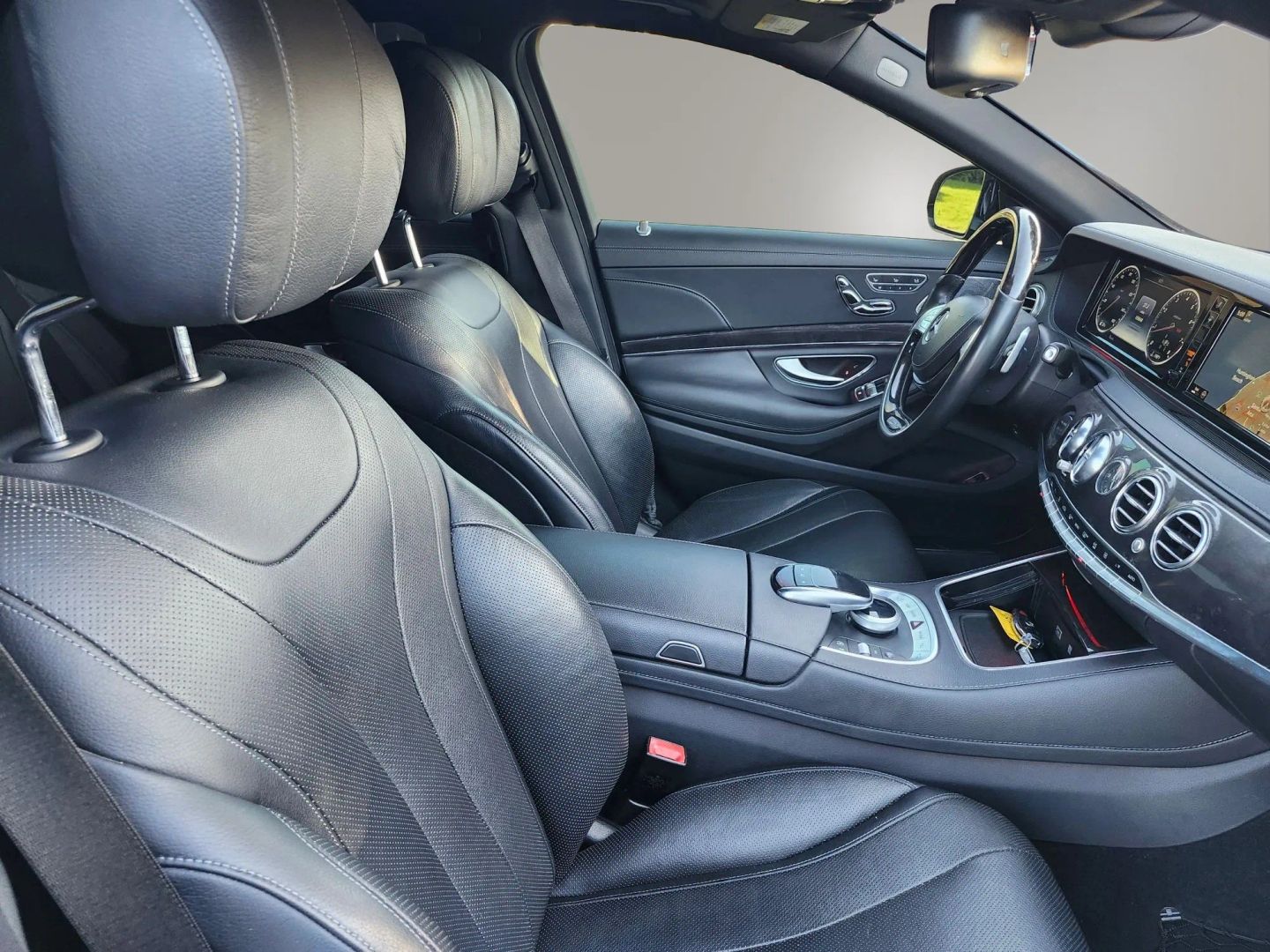 Mercedes-Benz S 550 photo 16
