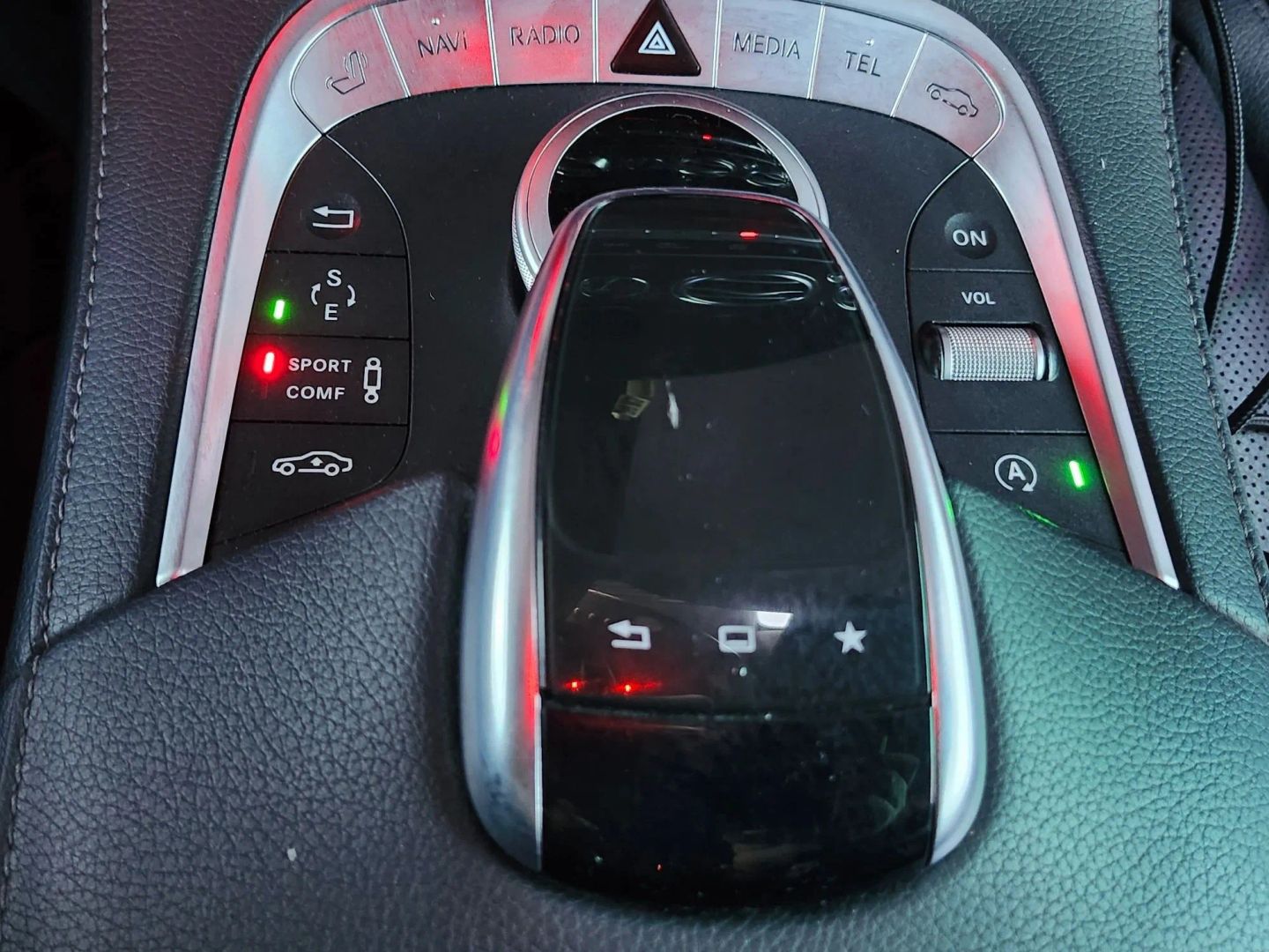 Mercedes-Benz S 550 photo 30