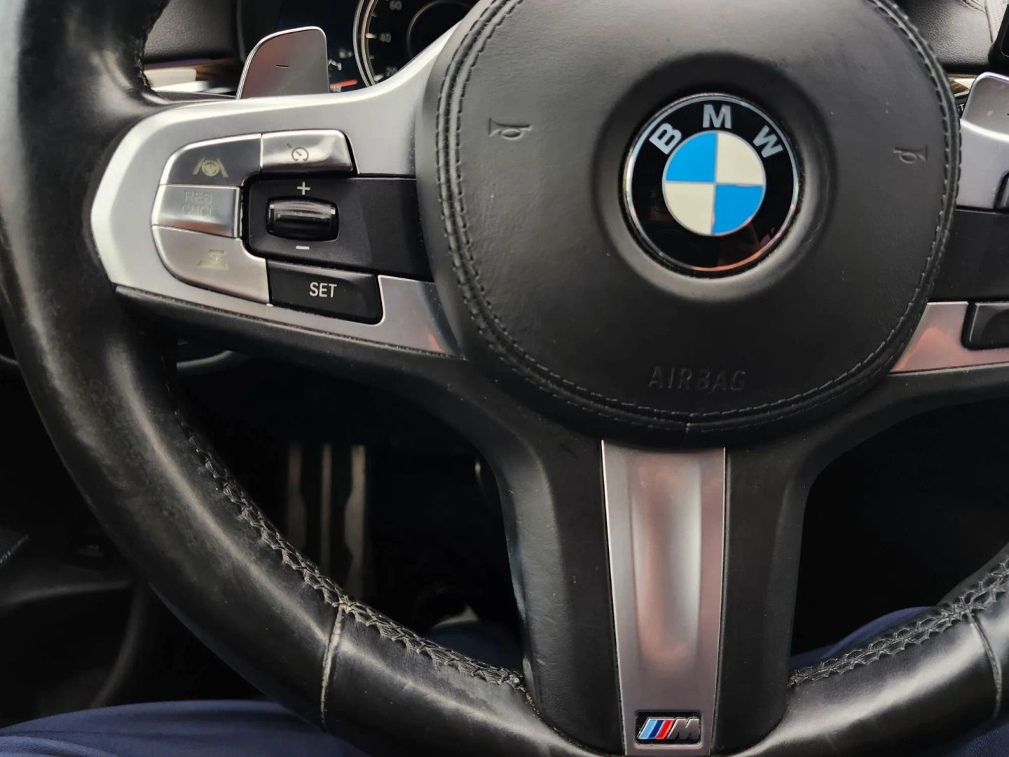 Photo 12 of this BMW 5 Series