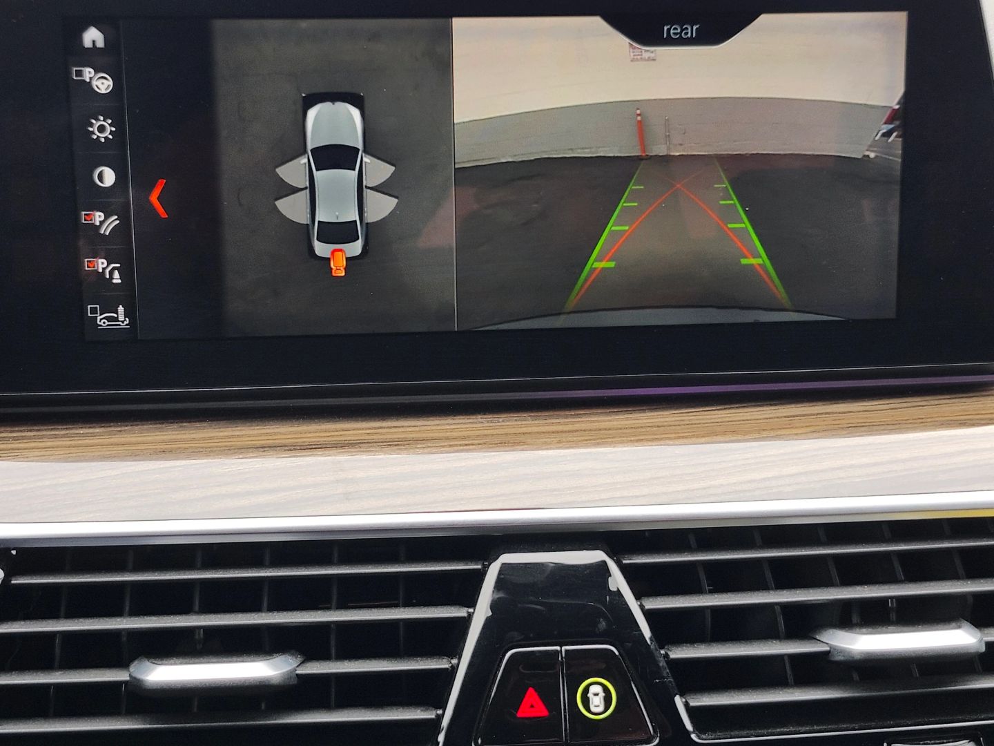 Photo 16 of this BMW 5 Series