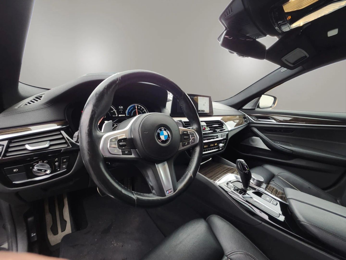 Photo 23 of this BMW 5 Series
