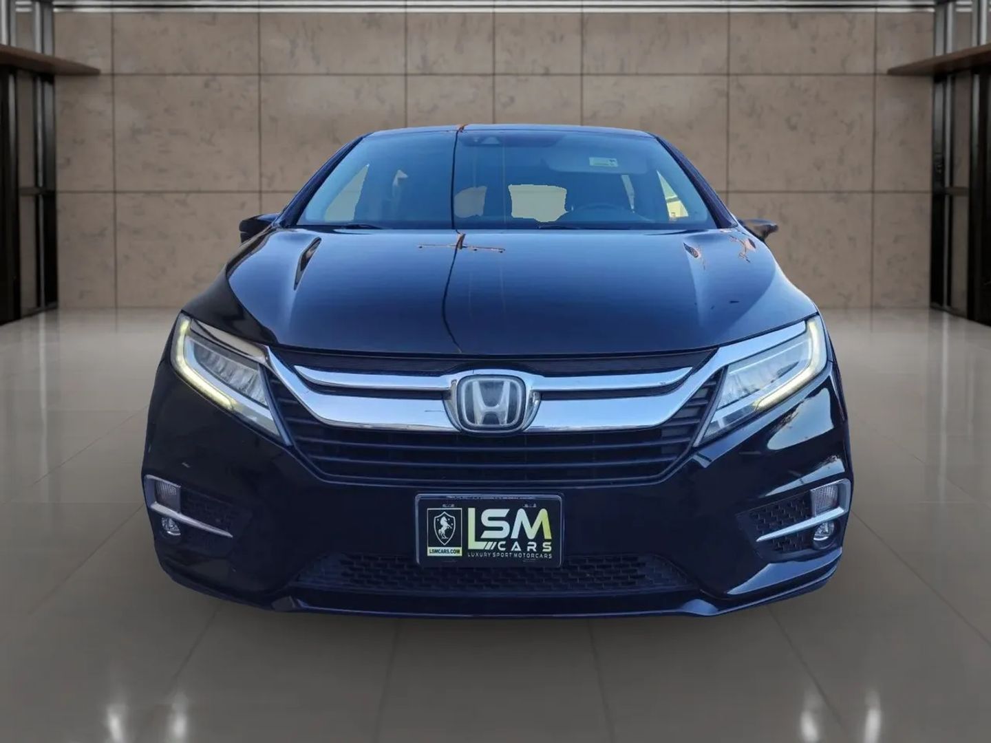 Honda Odyssey photo 2