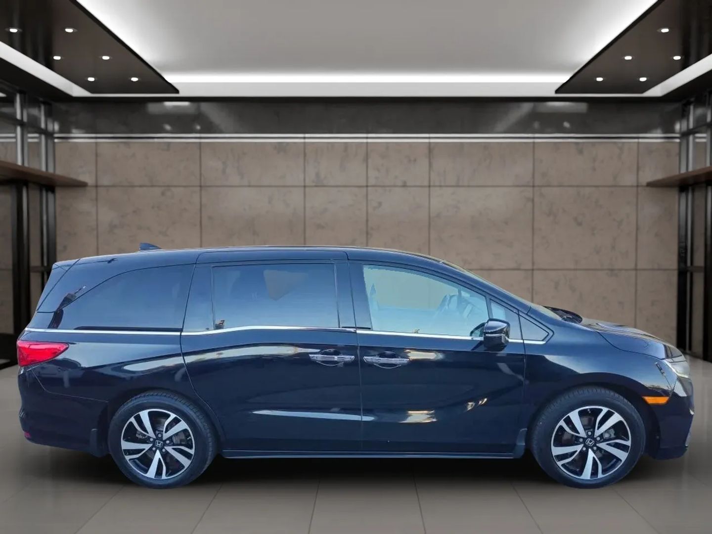 Honda Odyssey photo 5